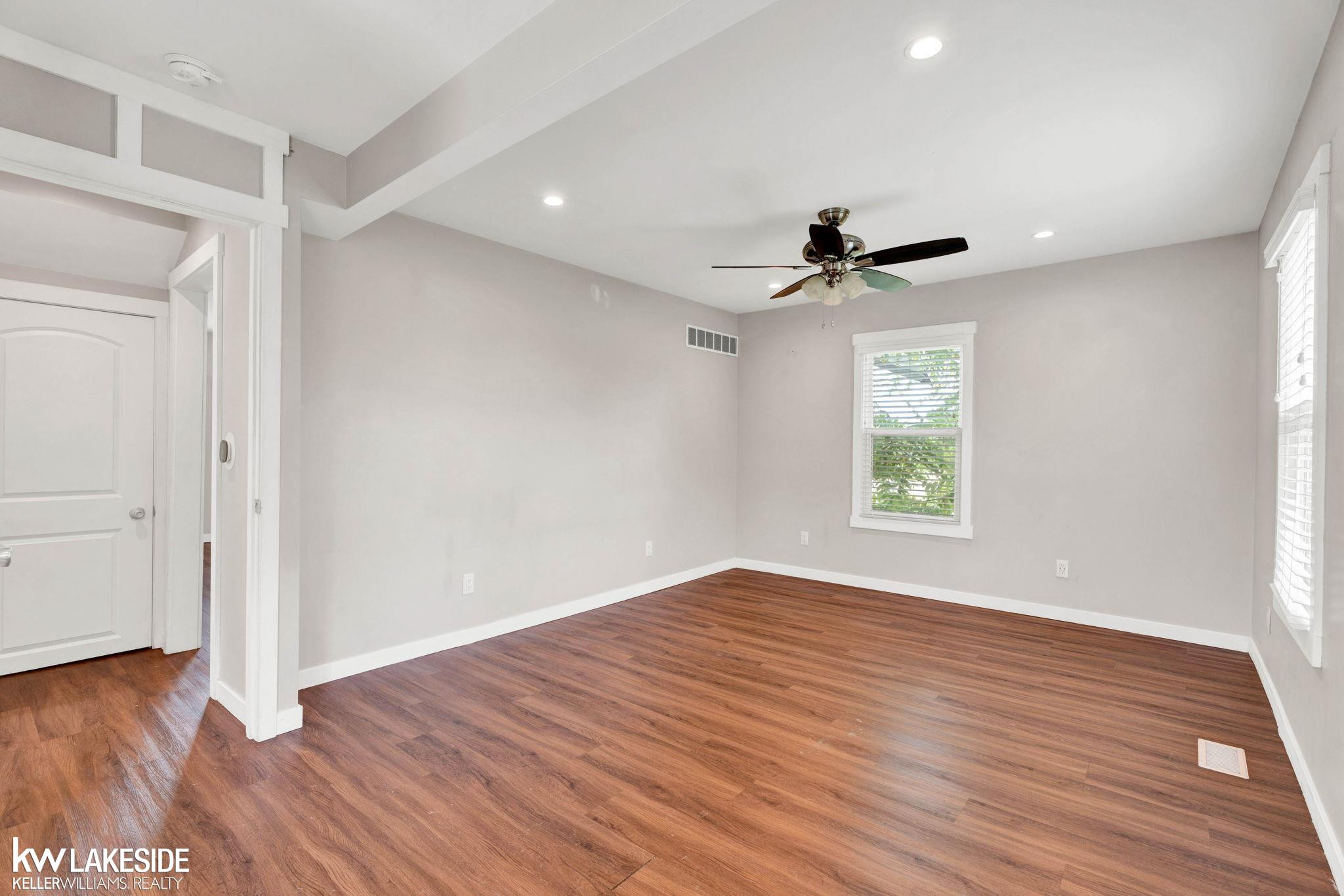 42040 Ryan Road, Sterling Heights, MI 48314 — Photo 19
