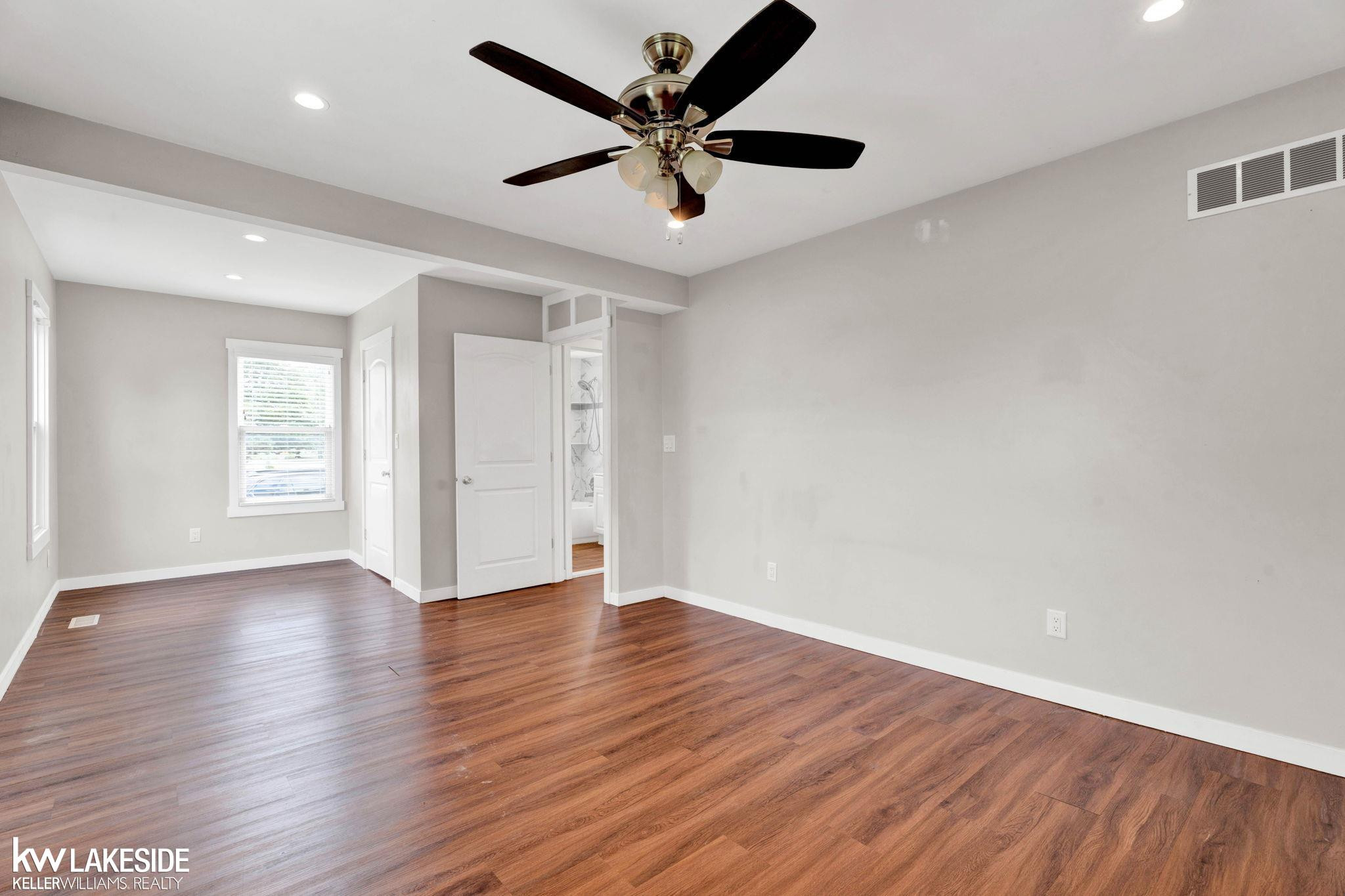 42040 Ryan Road, Sterling Heights, MI 48314 — Photo 20