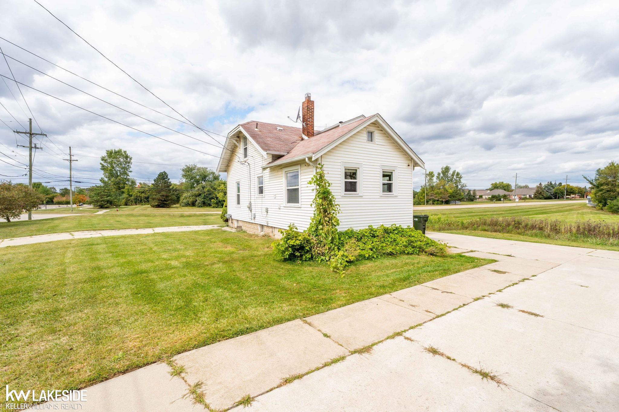 42040 Ryan Road, Sterling Heights, MI 48314 — Photo 32