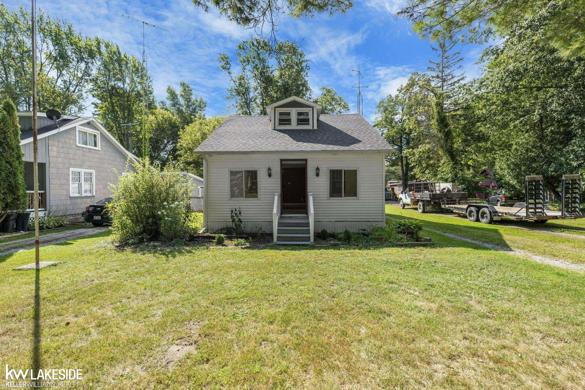 3575 Memoir Street, MI 48059 — front exterior