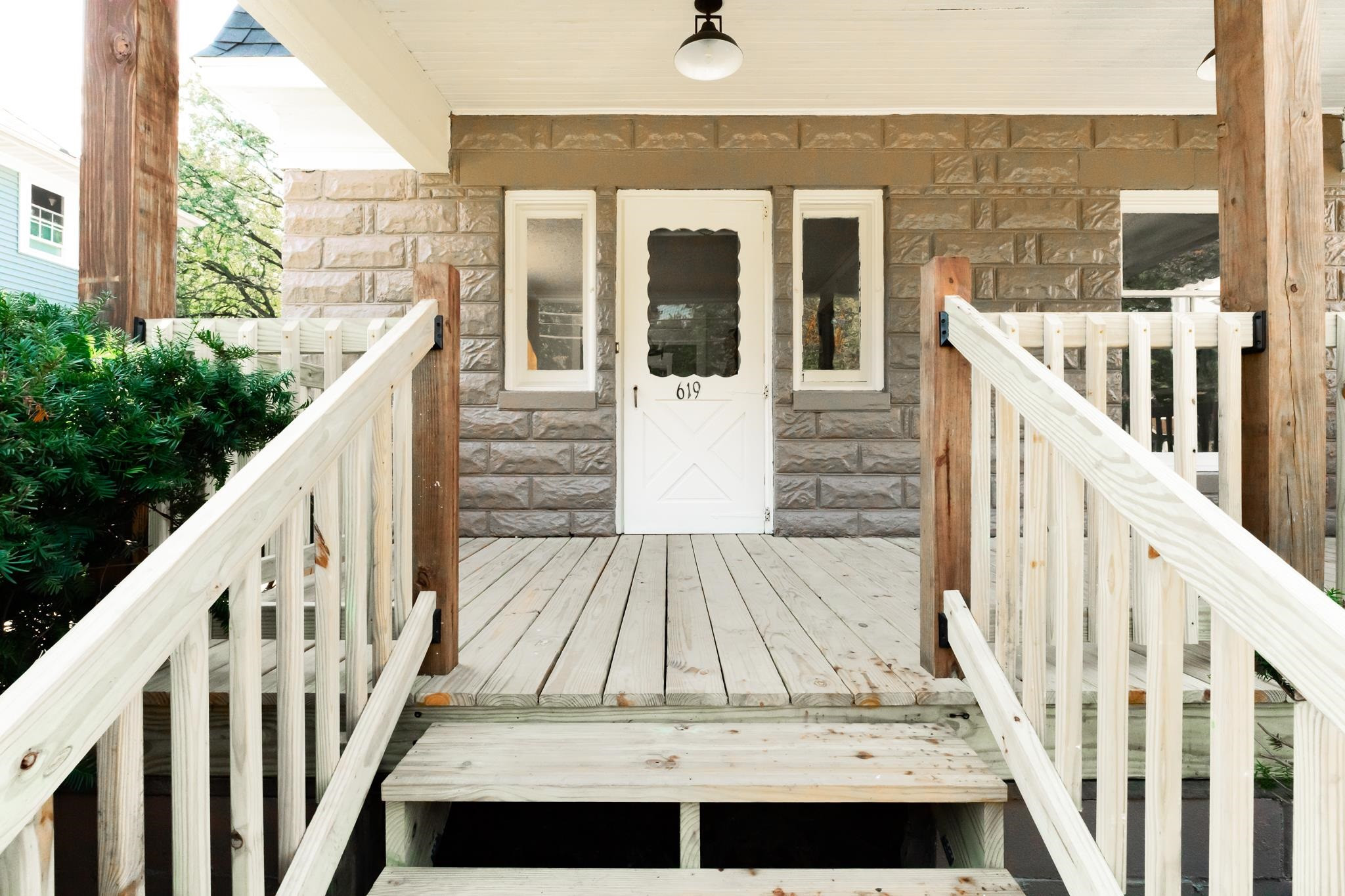 619 W Barnes Avenue, Lansing, MI 48910 — Photo 4