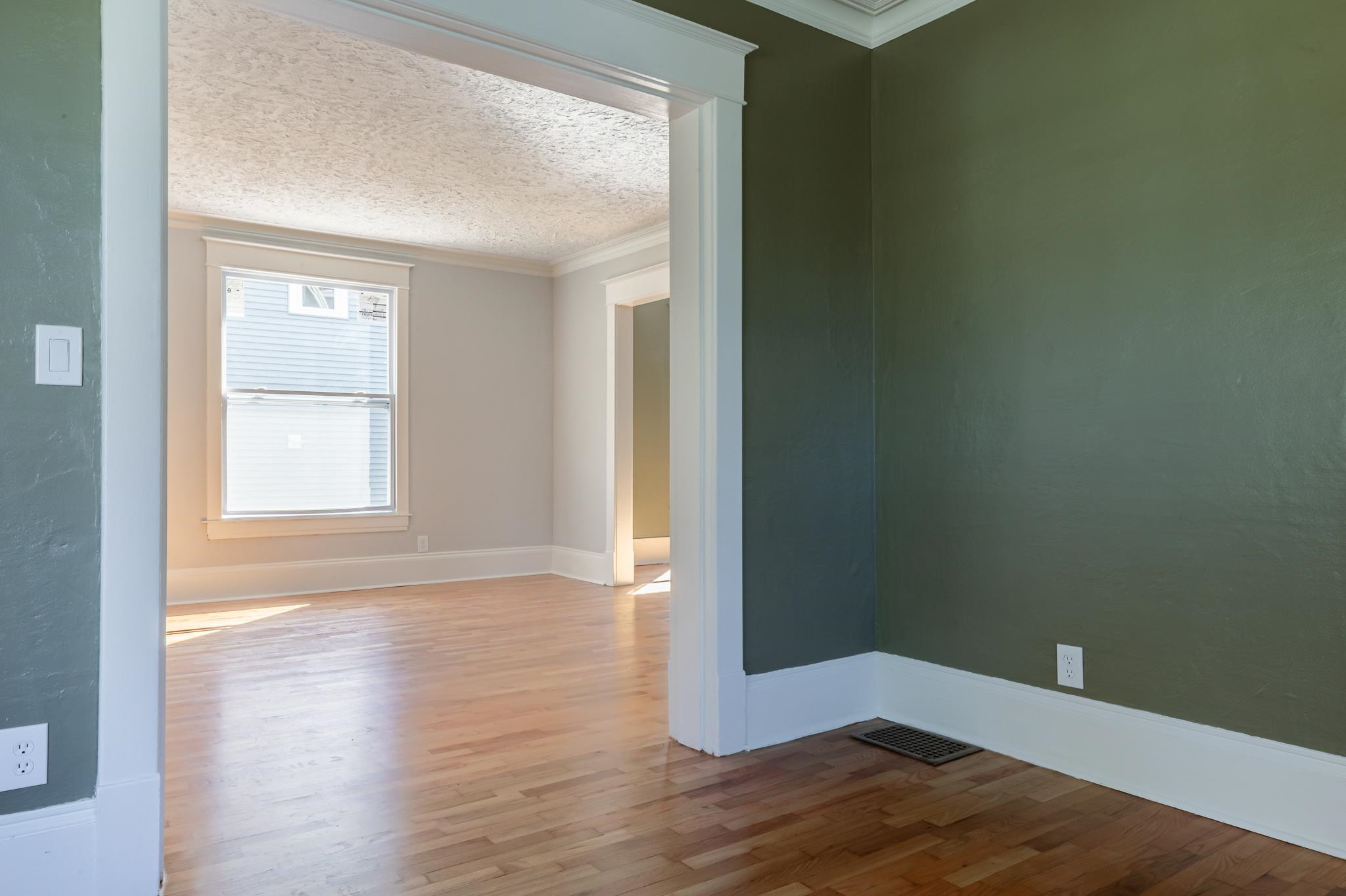 619 W Barnes Avenue, Lansing, MI 48910 — Photo 11