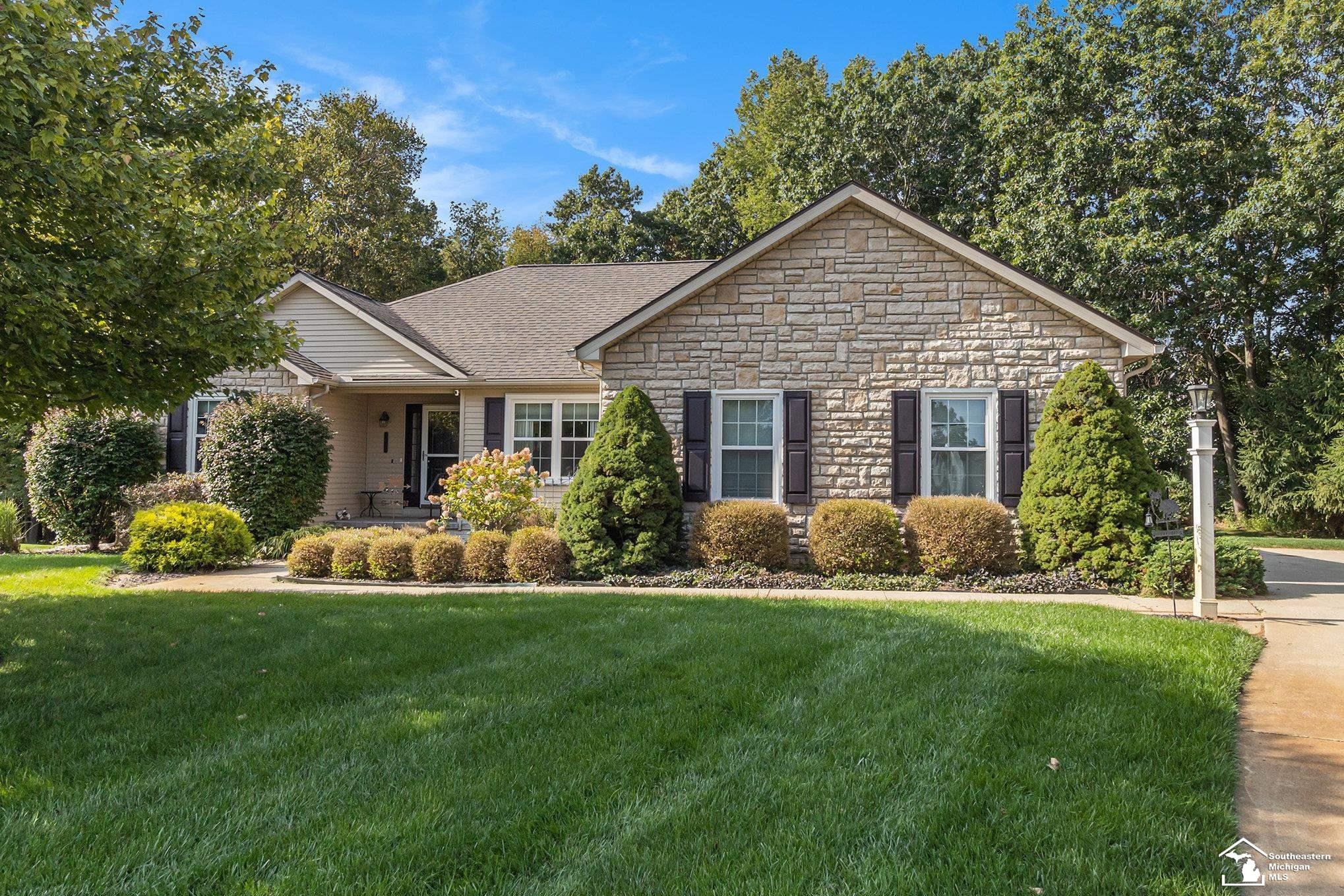3030 Pender Court, Adrian, MI 49221 — front exterior