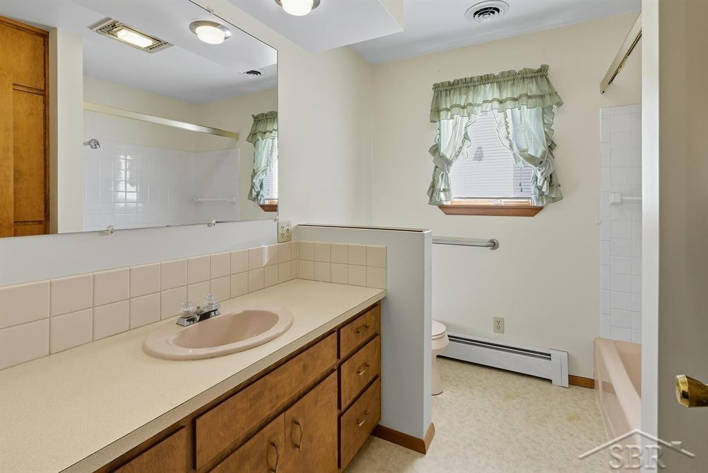 268 W Midland Road, Auburn, MI 48611 — Photo 18