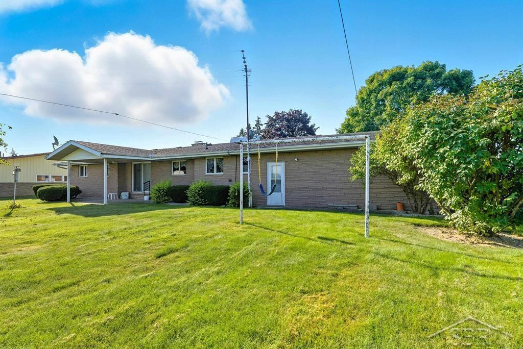 268 W Midland Road, Auburn, MI 48611 — Photo 30
