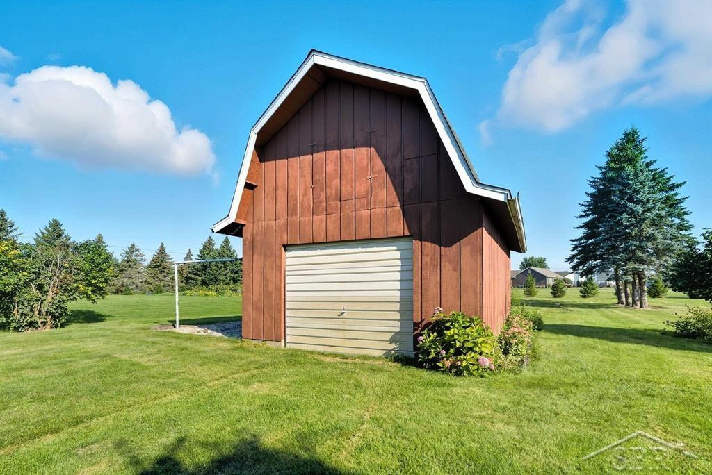 268 W Midland Road, Auburn, MI 48611 — Photo 33