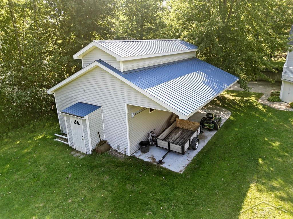 8879 Maple Road, Bridgeport, MI 48722 — Photo 29