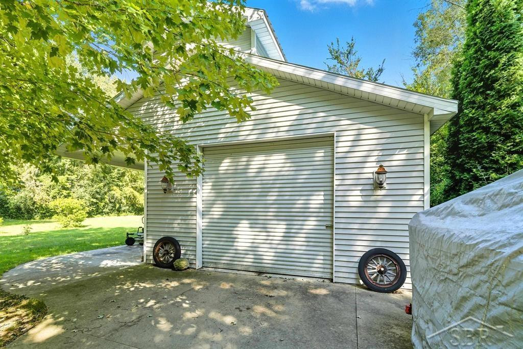 8879 Maple Road, Bridgeport, MI 48722 — Photo 30