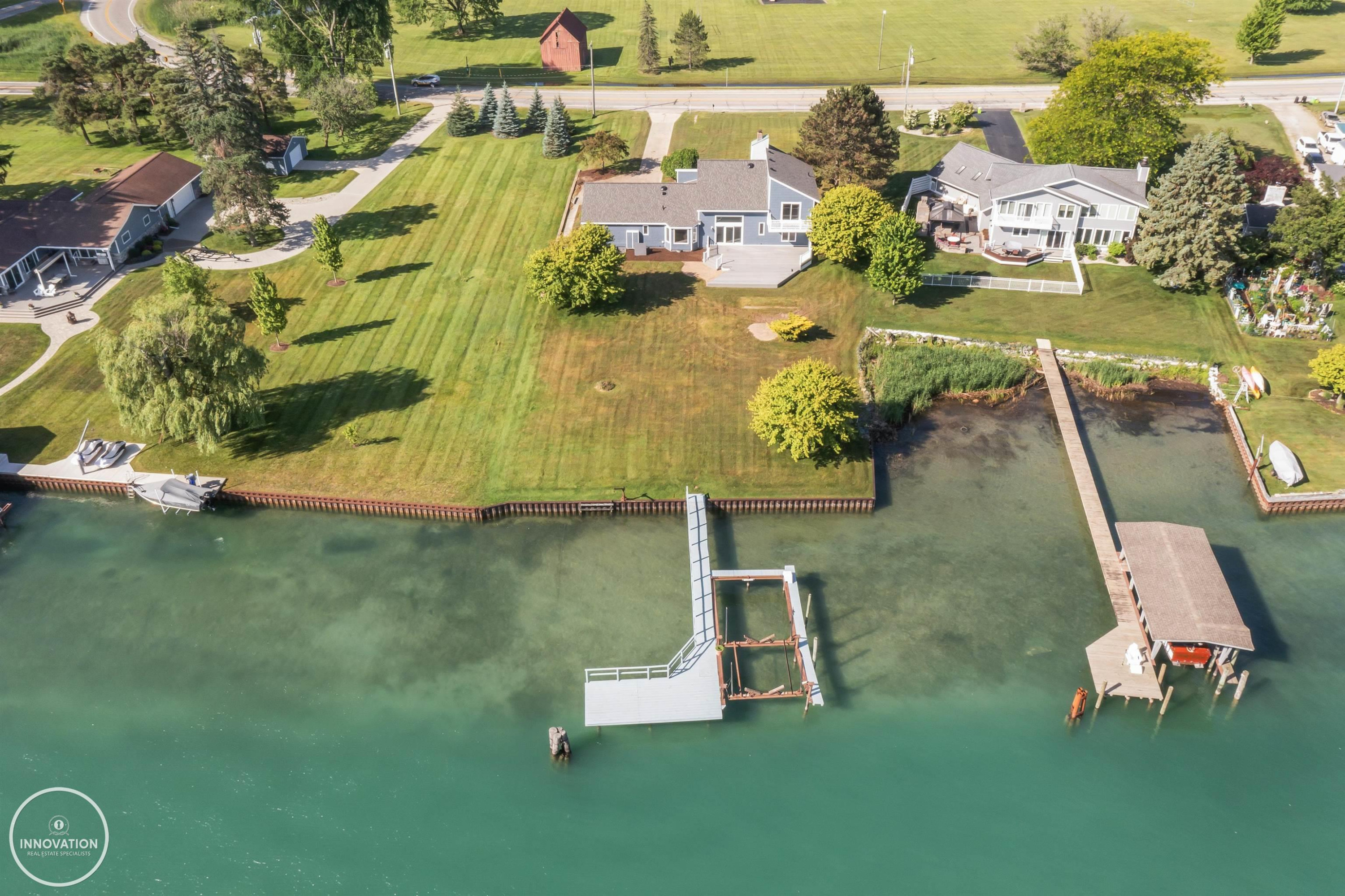 1600 N Channel Drive, MI 48028 — Photo 4