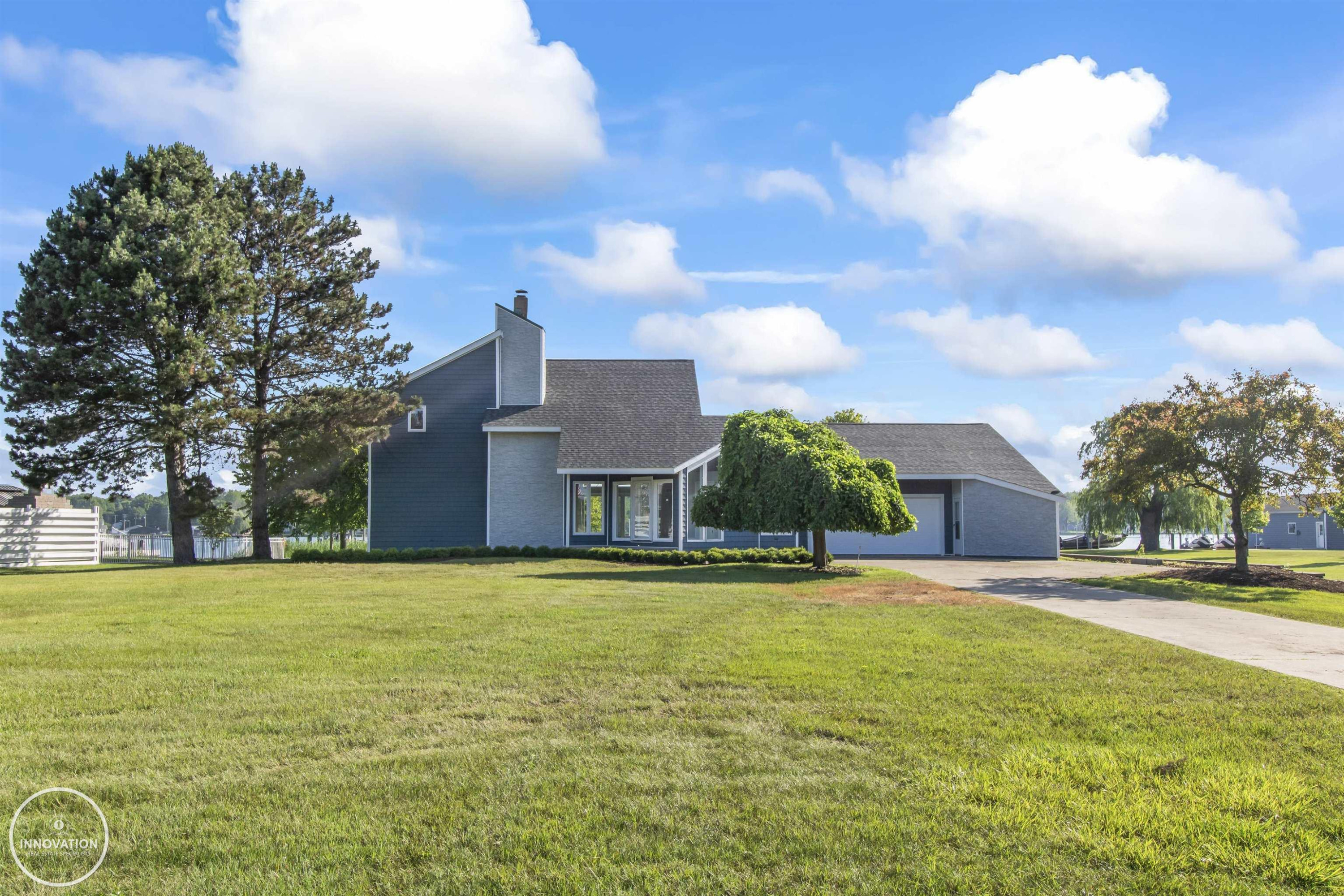 1600 N Channel Drive, MI 48028 — Photo 12
