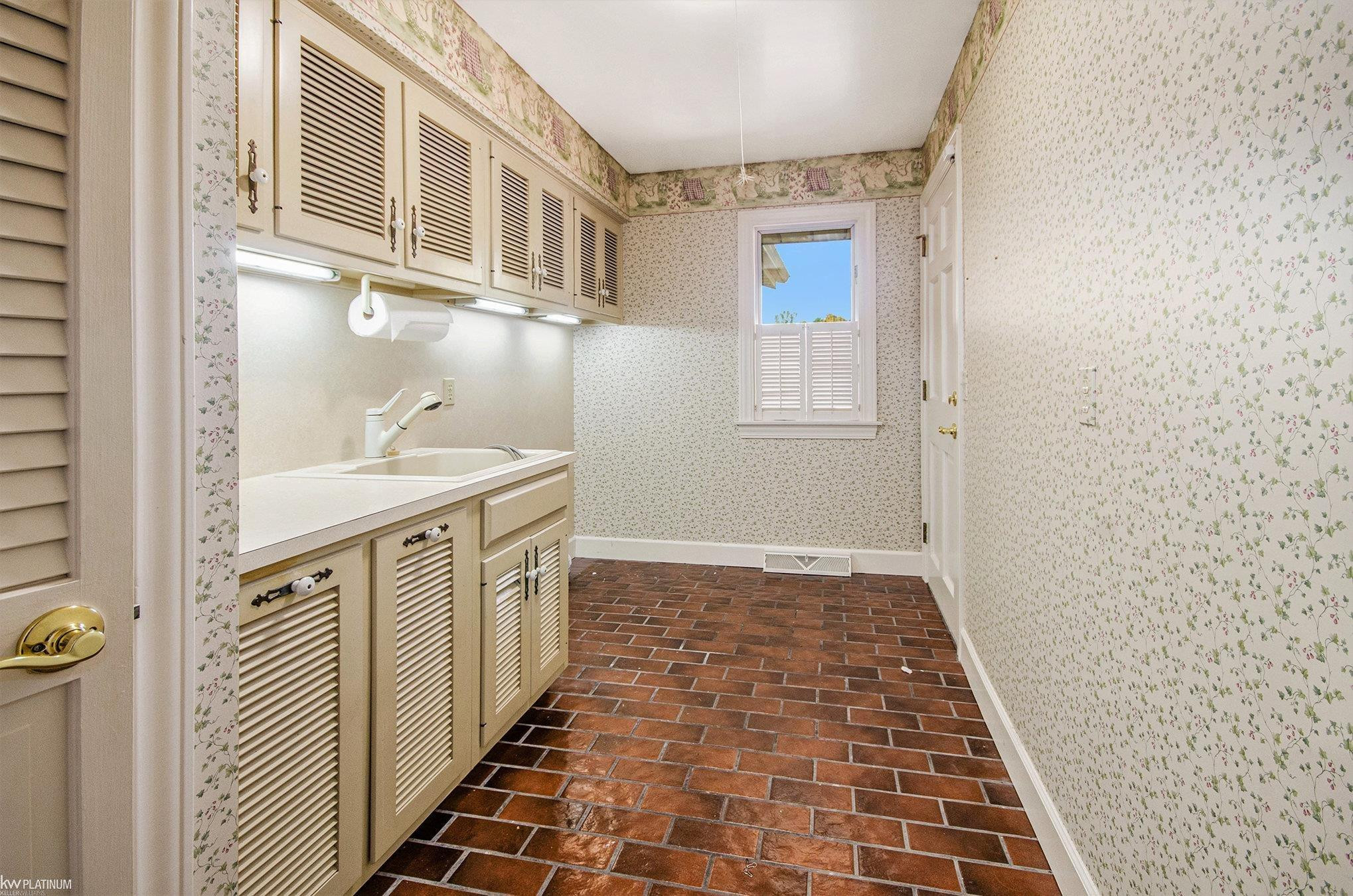 11990 Yale Road, Yale, MI 48097 — Photo 17