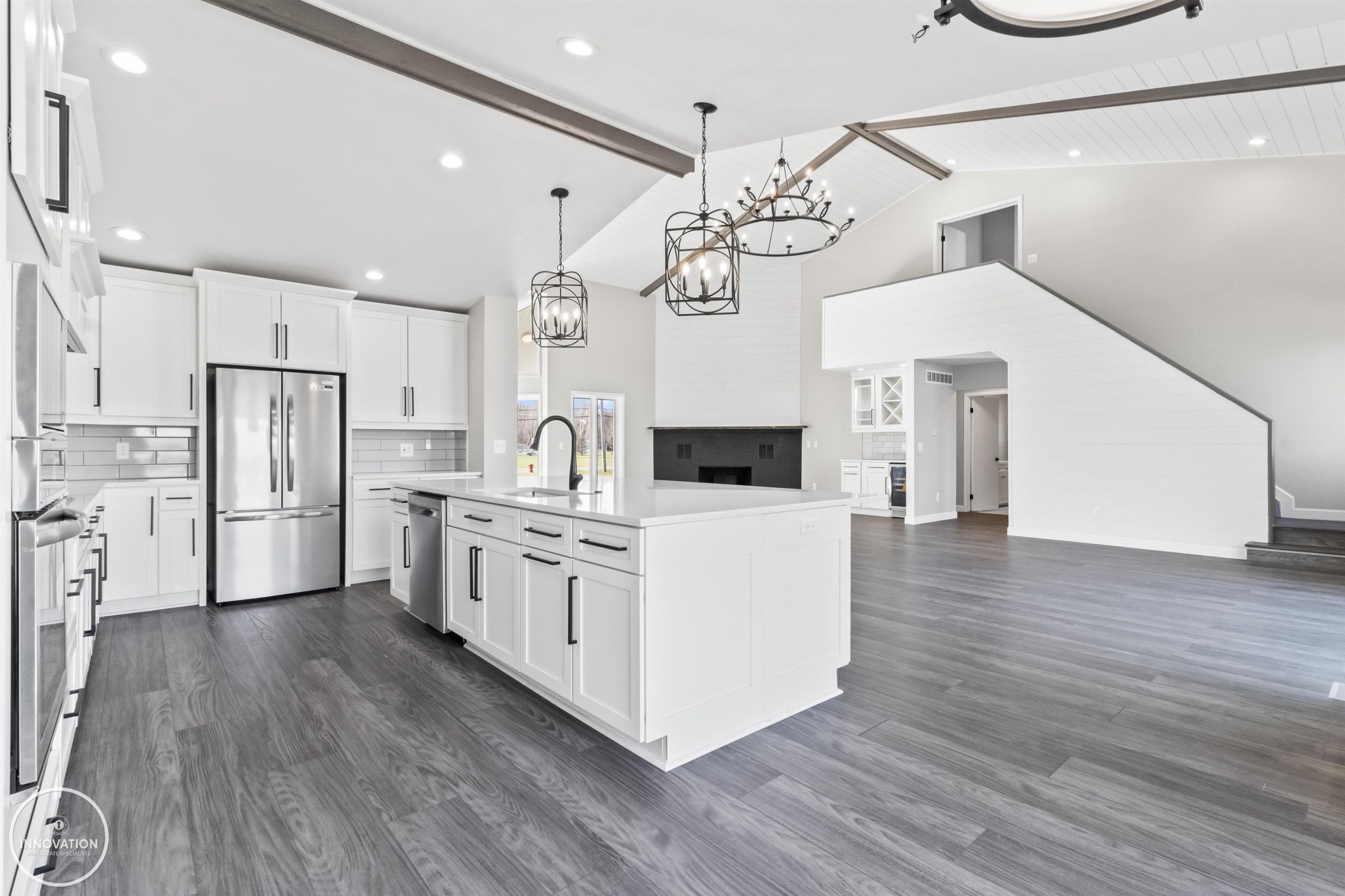 1600 N Channel Drive, MI 48028 — Photo 31