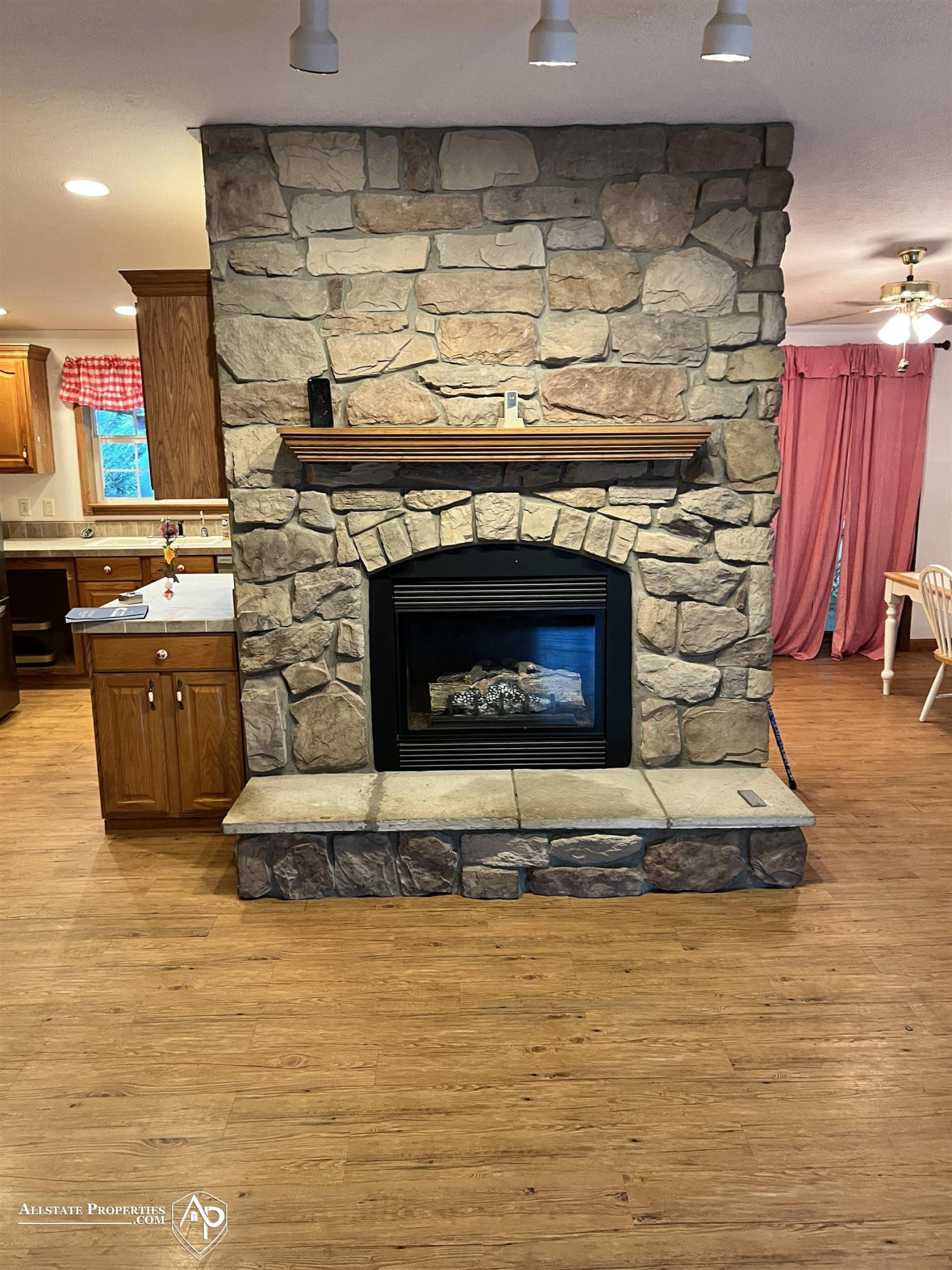 11192 E Lake Road, Otisville, MI 48463 — Photo 5