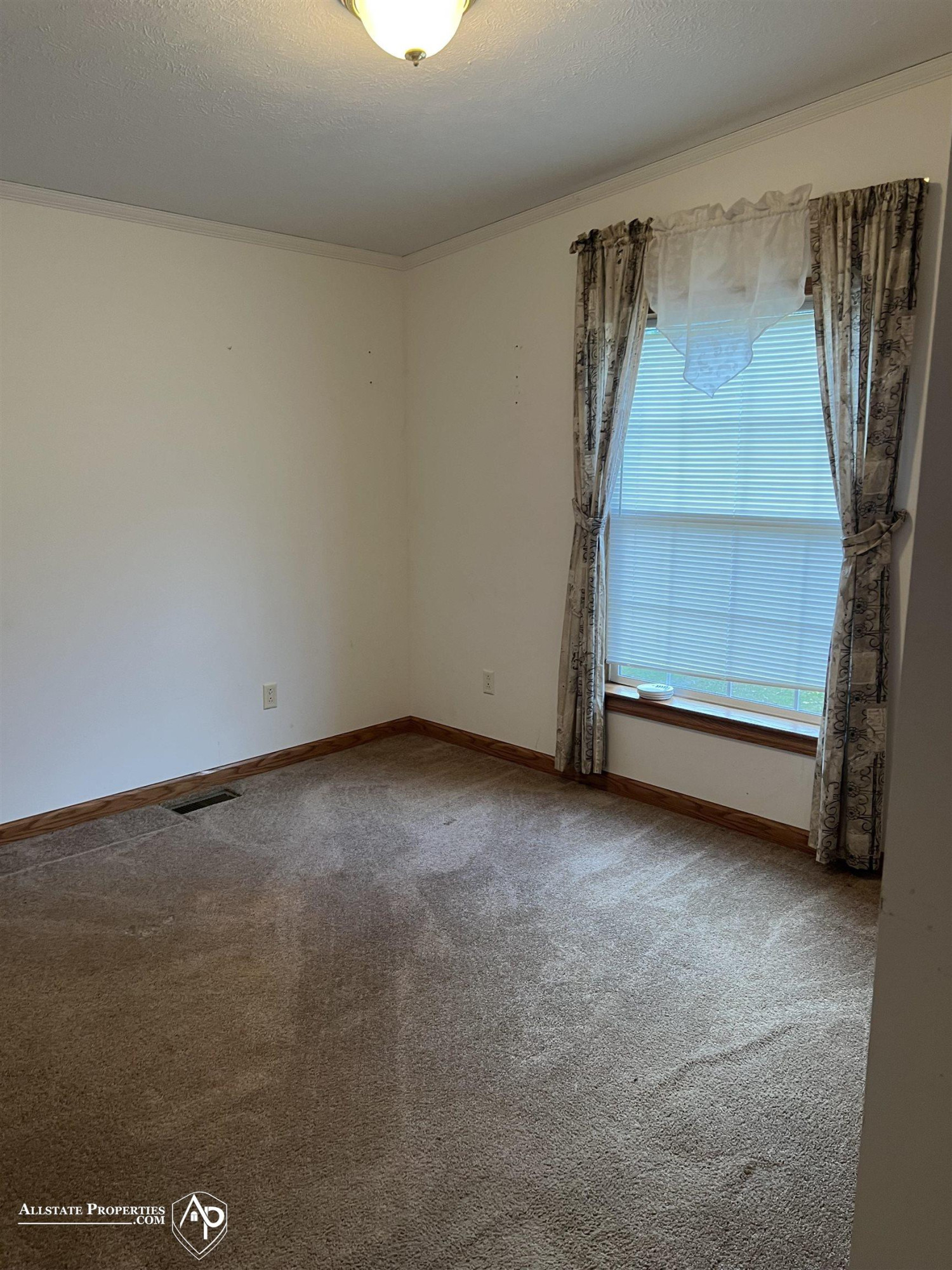 11192 E Lake Road, Otisville, MI 48463 — Photo 10
