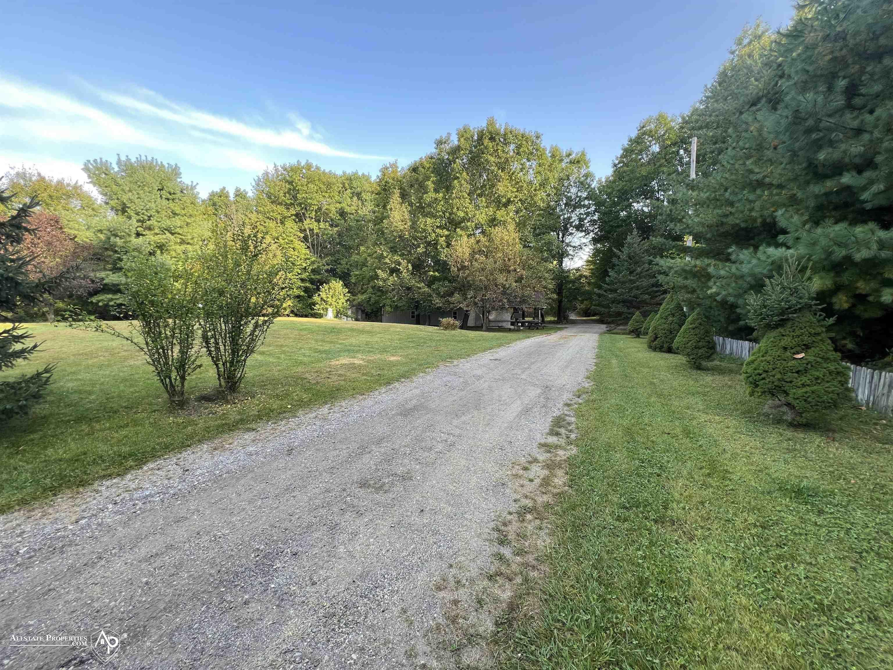 11192 E Lake Road, Otisville, MI 48463 — Photo 31
