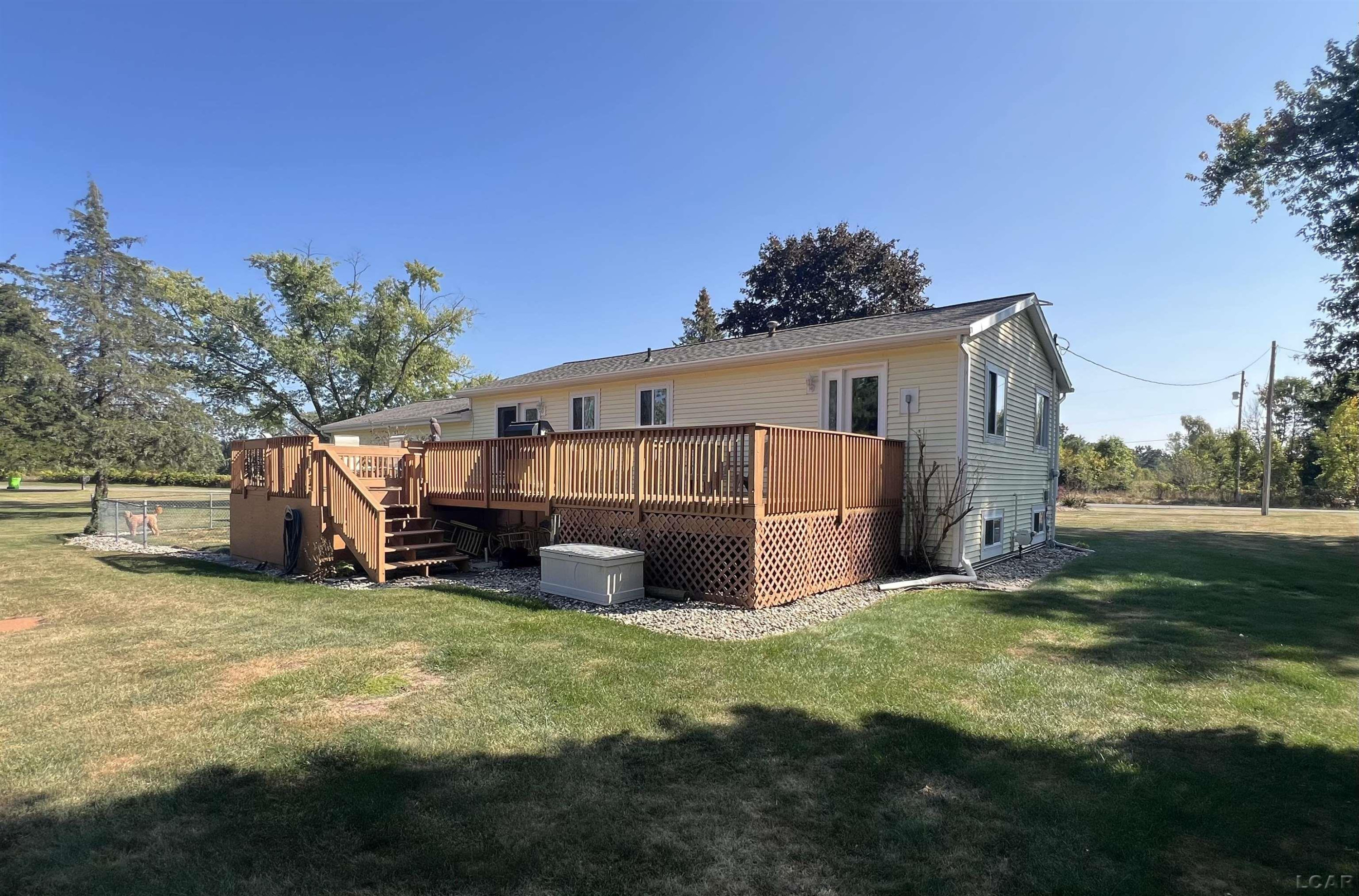 8514 S Stony Lake Road, Jackson, MI 49201 — Photo 2