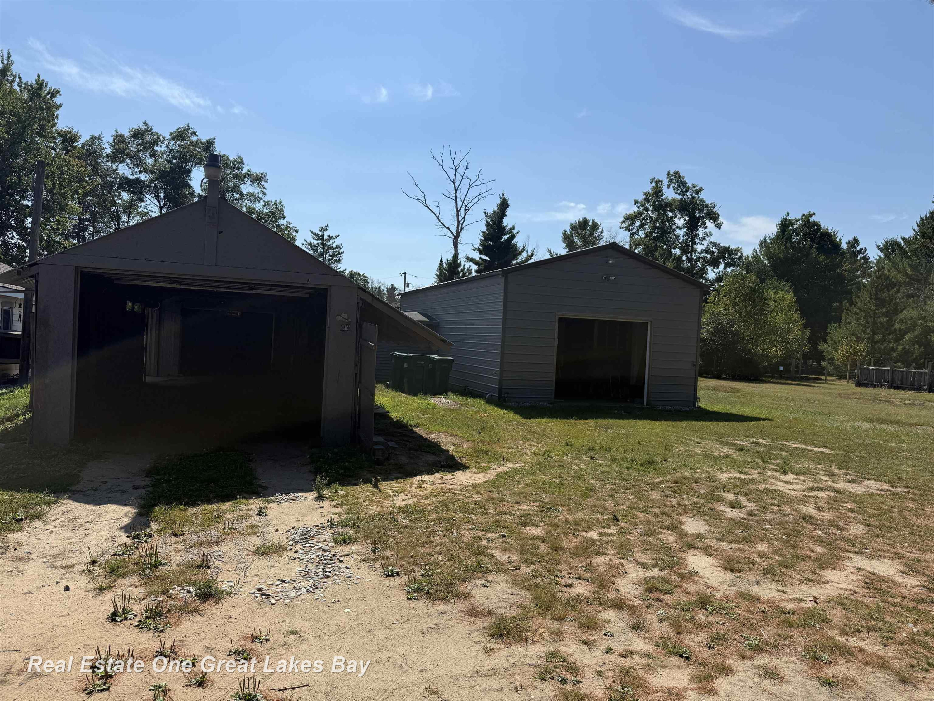 1714 Michael Drive, Alger, MI — Photo 2