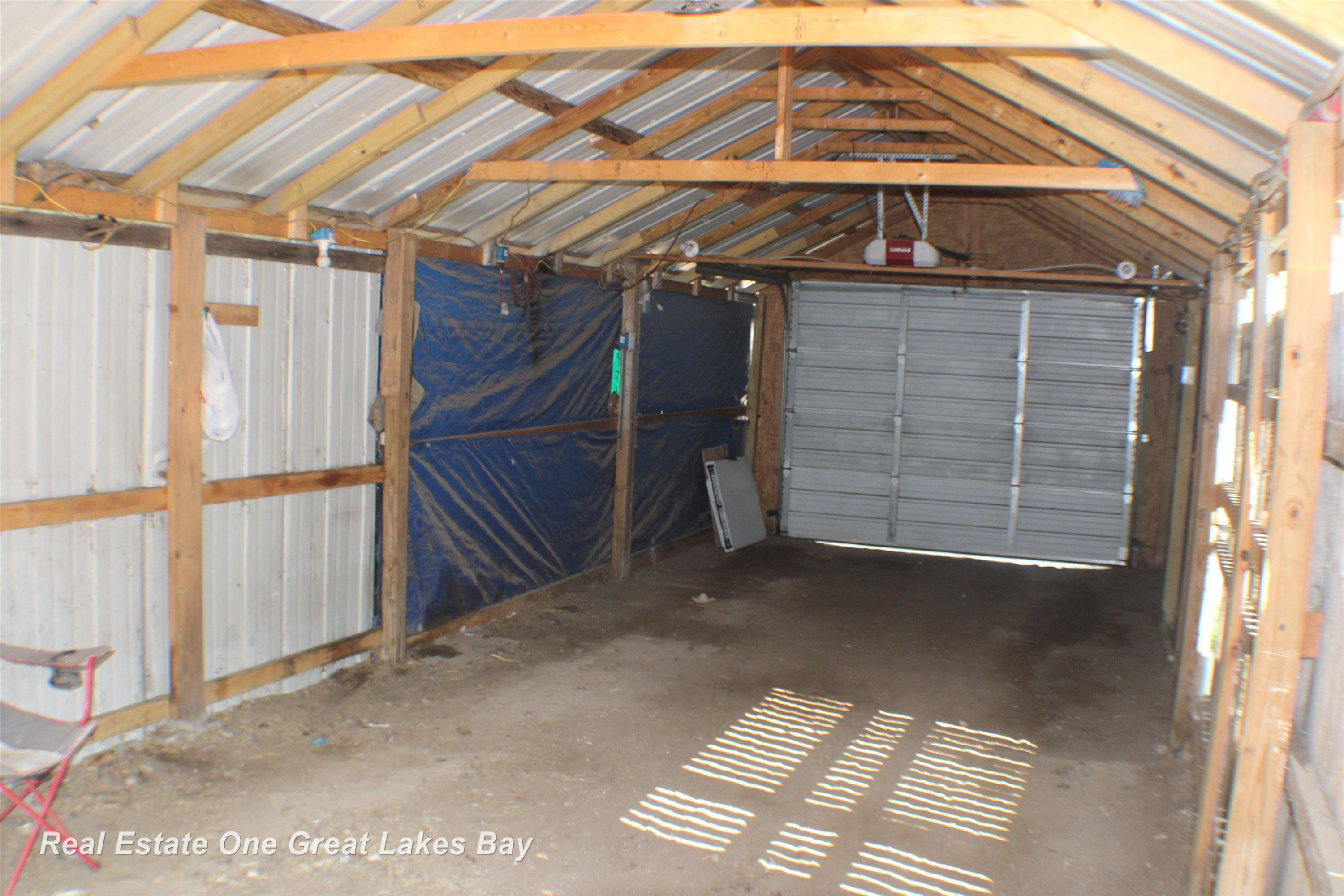1714 Michael Drive, Alger, MI — Photo 8