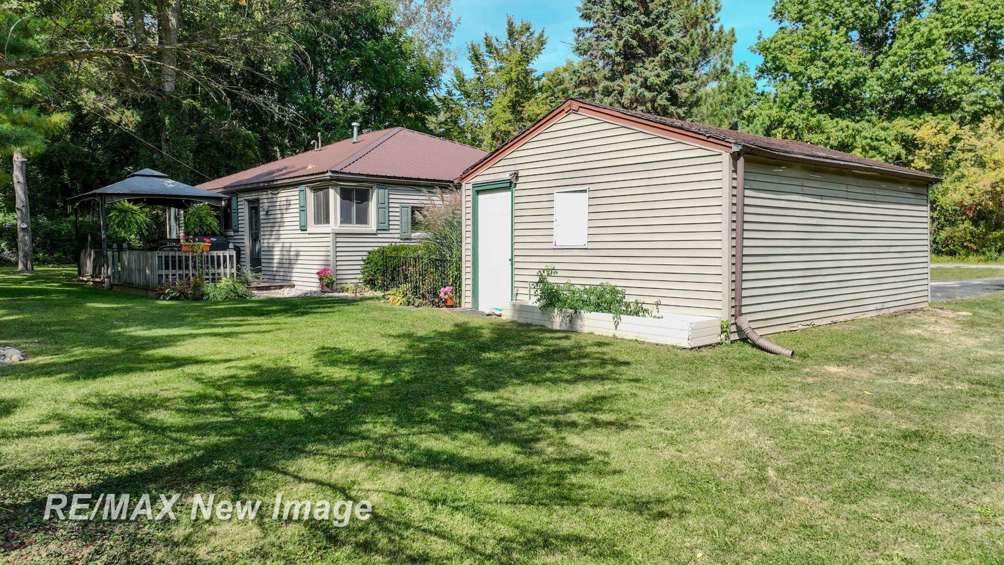 2500 Oregon Avenue, Saginaw, MI 48601 — Photo 25