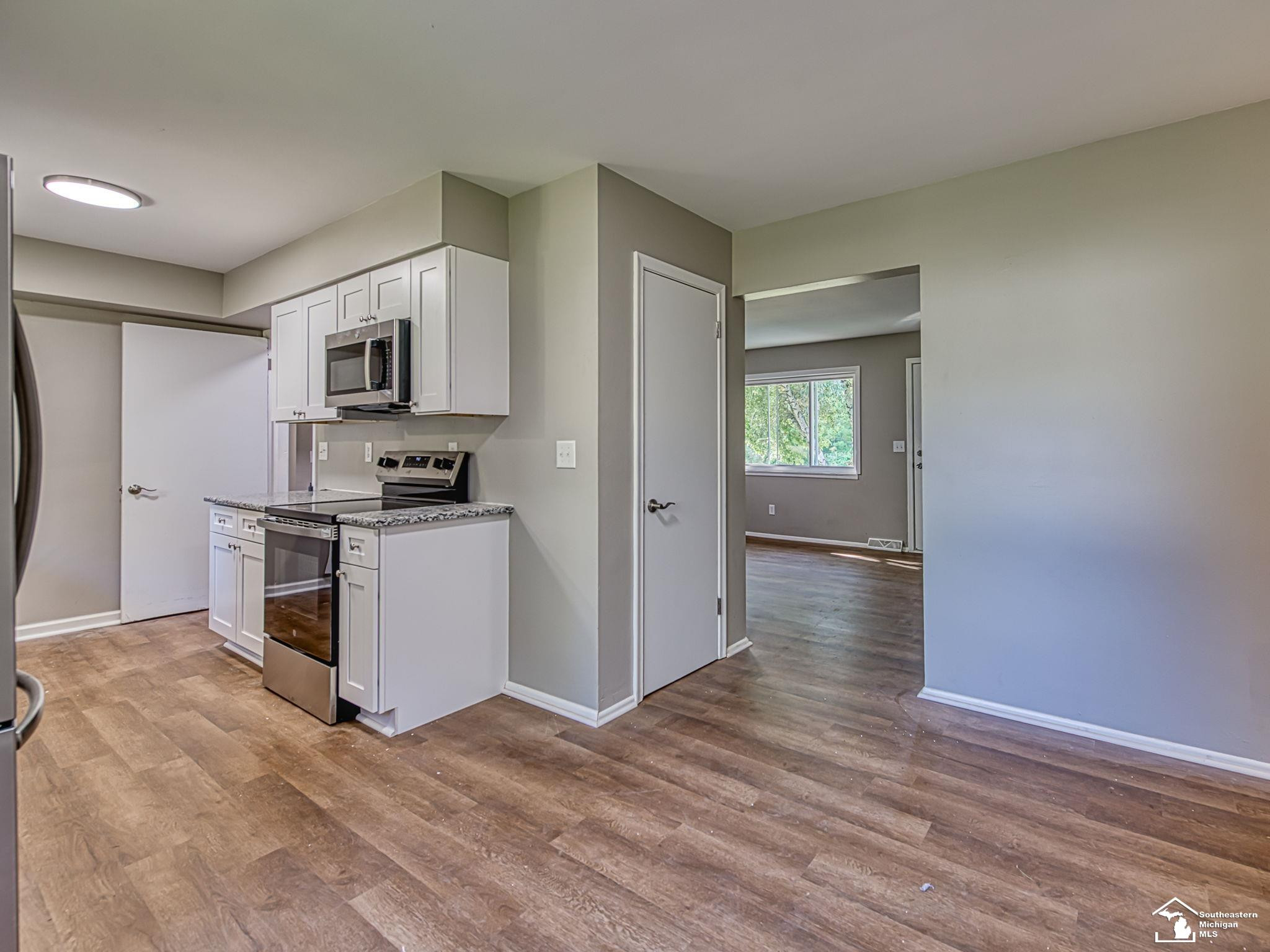 8850 Day Street, Monroe, MI 48162 — Photo 7