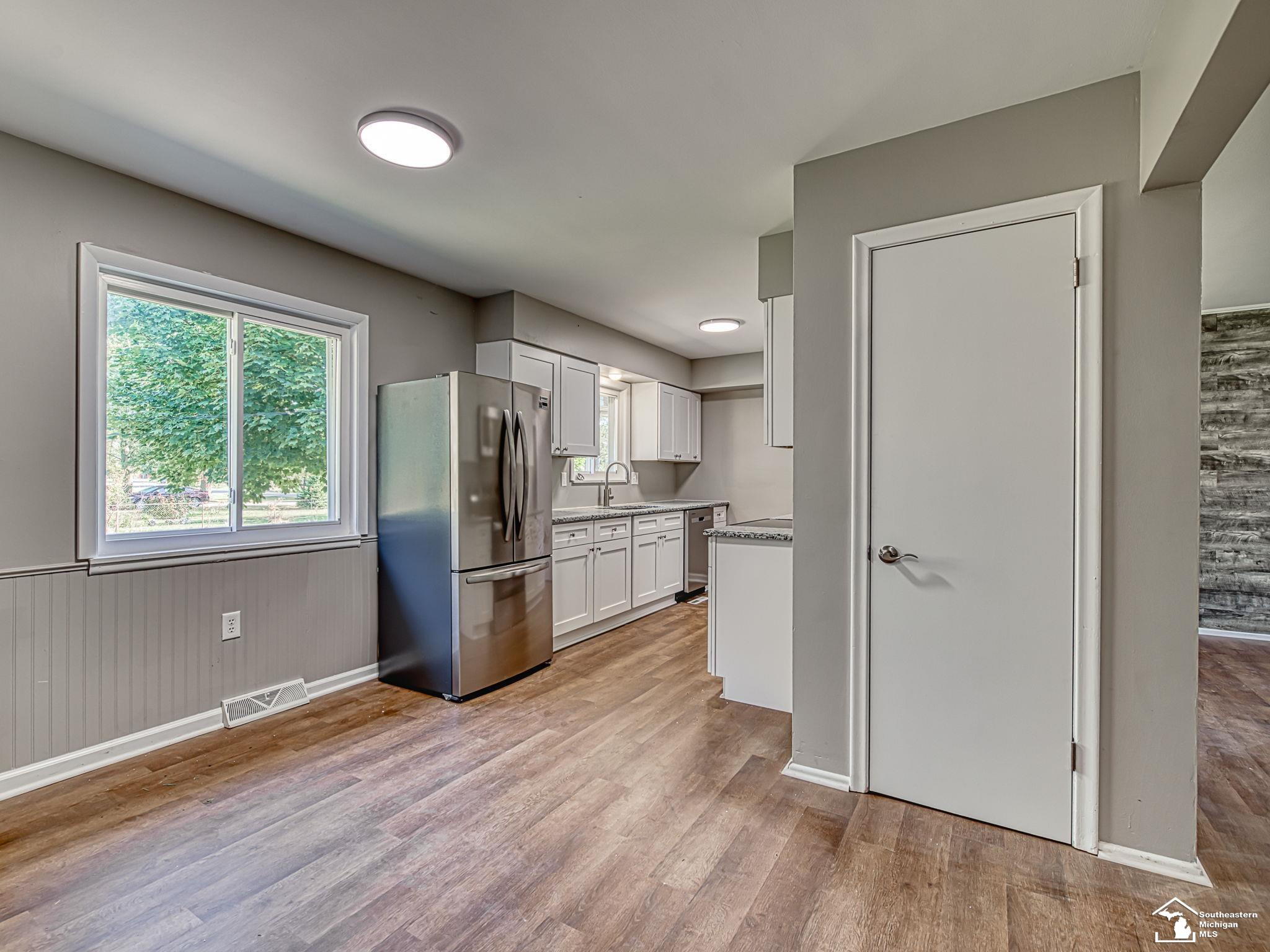 8850 Day Street, Monroe, MI 48162 — Photo 10