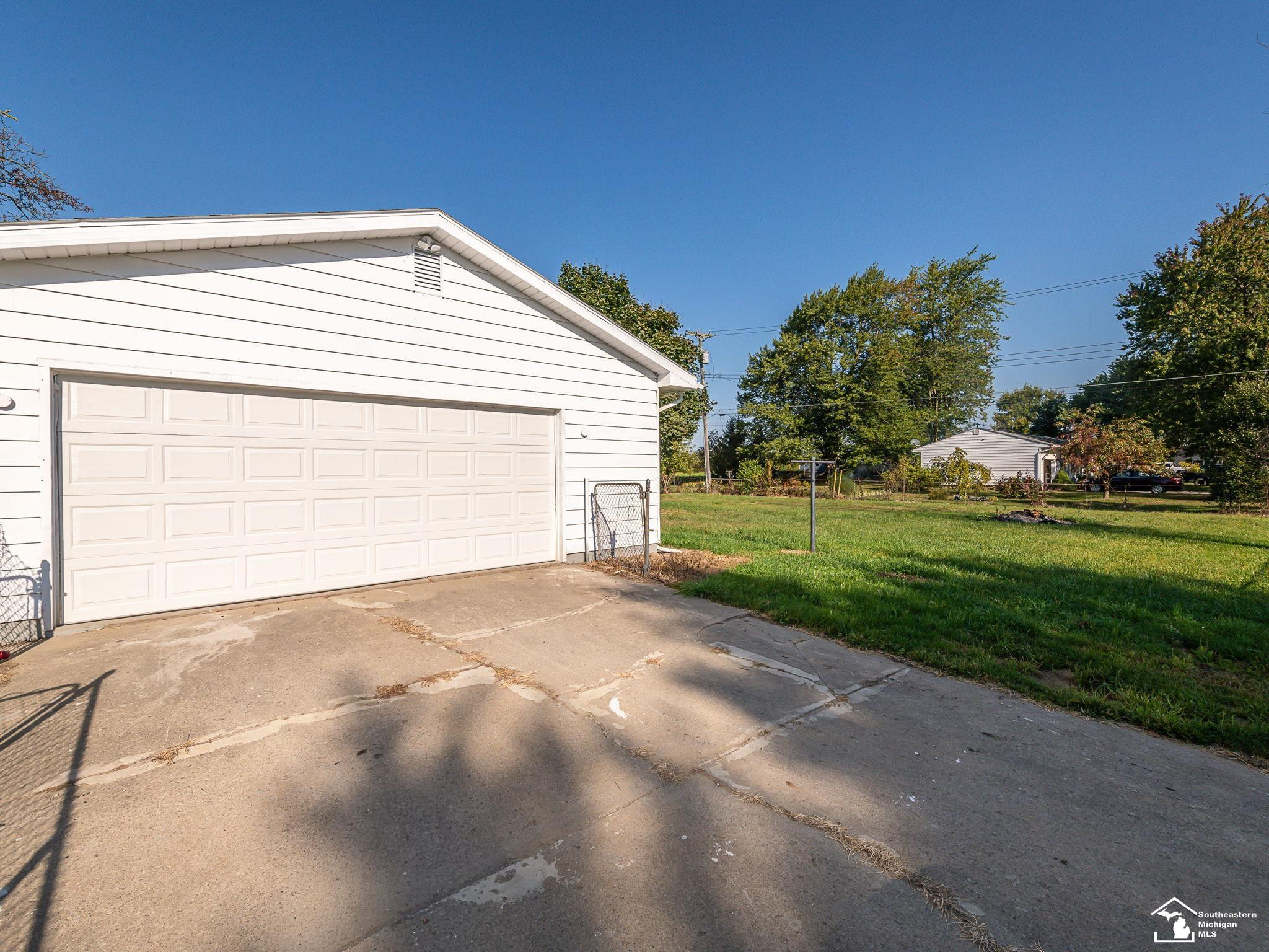 8850 Day Street, Monroe, MI 48162 — Photo 26