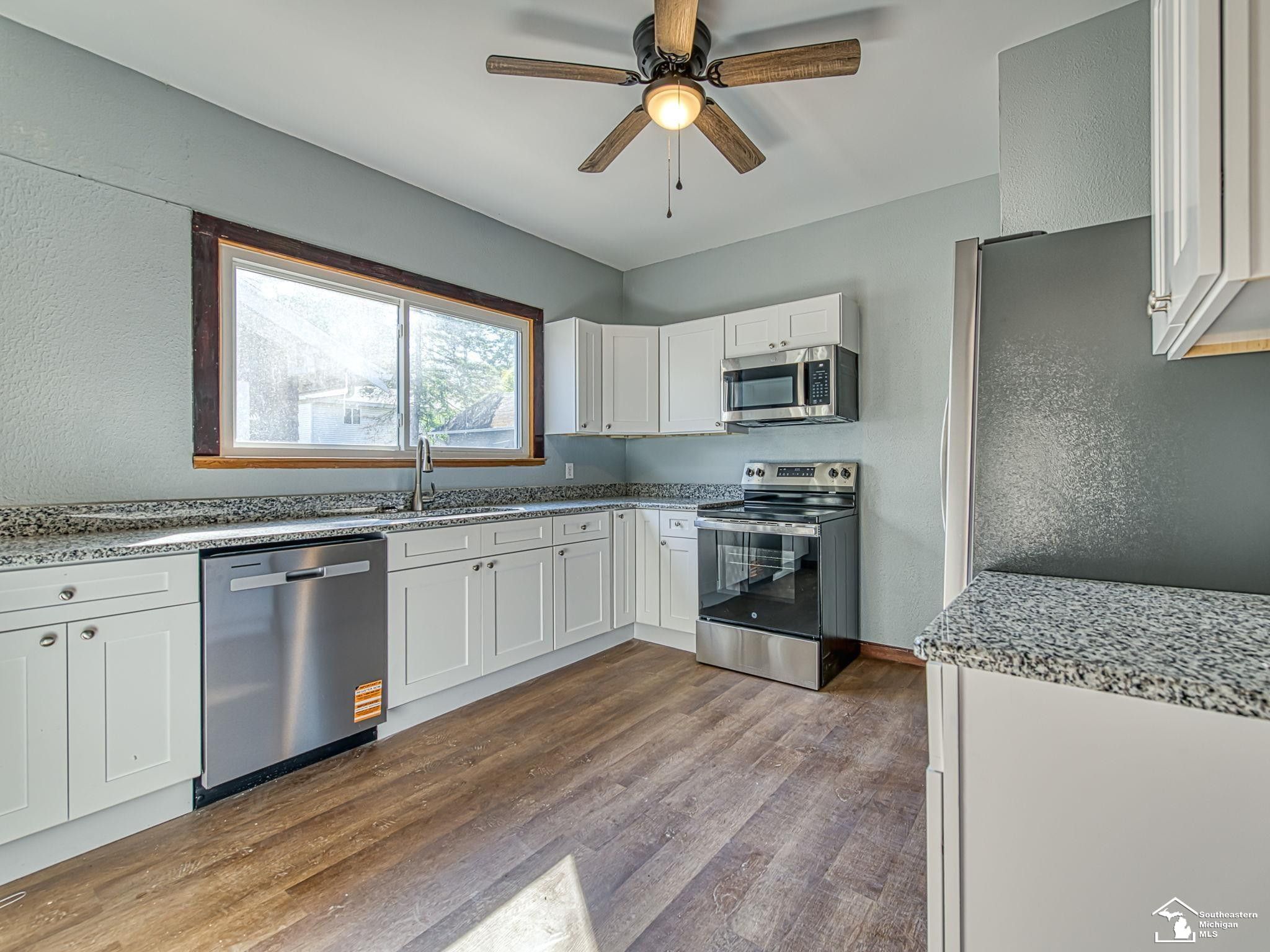 1103 W Temperance Road, Temperance, MI 48182 — Photo 3