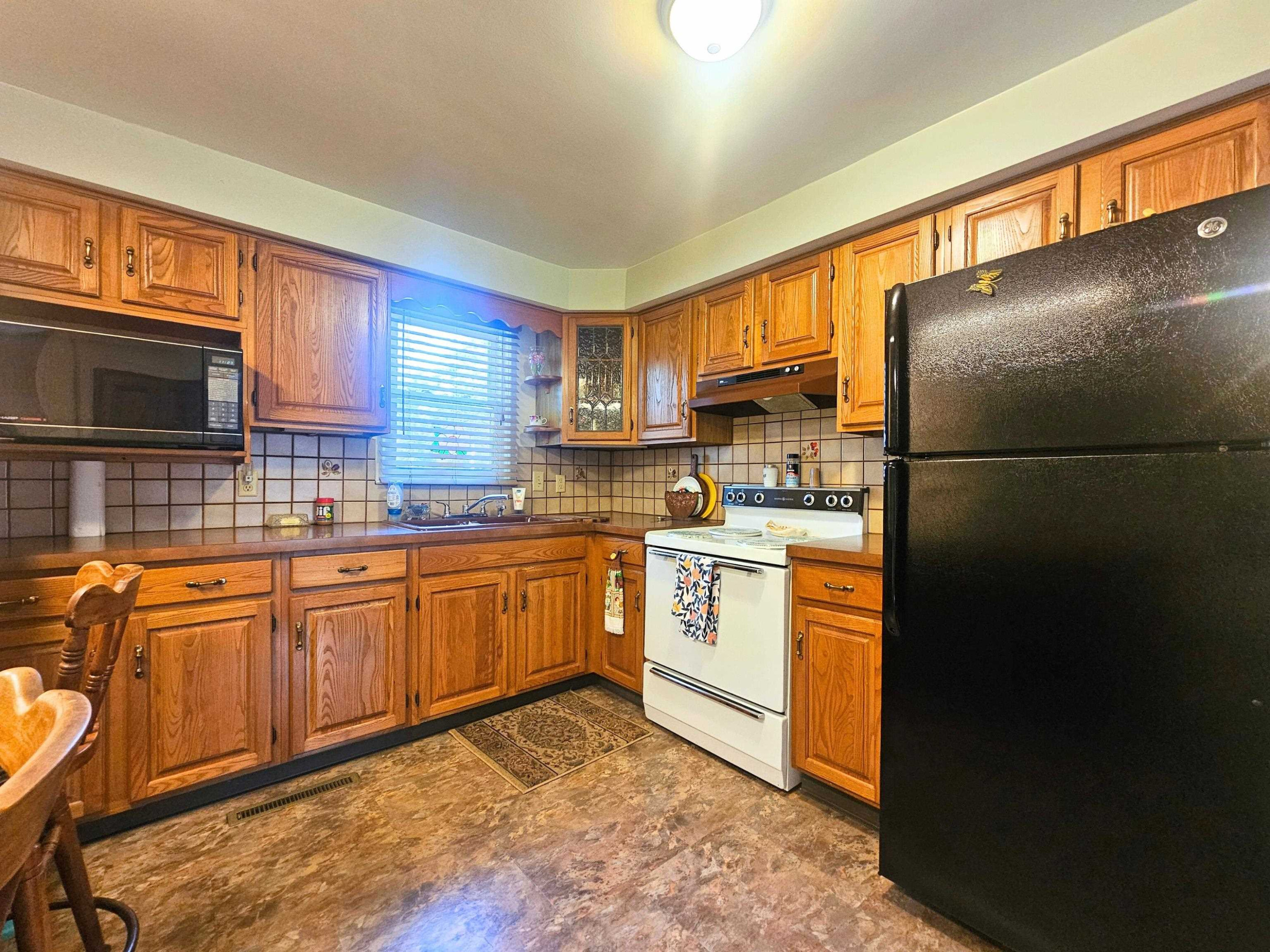 9467 E Frances Road, Otisville, MI 48463 — Photo 10