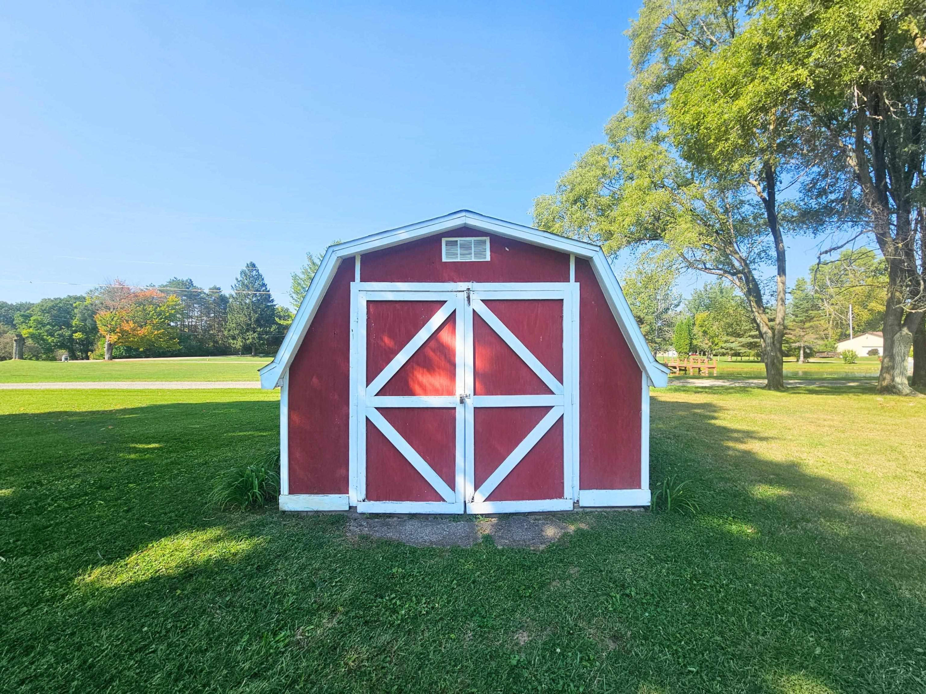 9467 E Frances Road, Otisville, MI 48463 — Photo 43