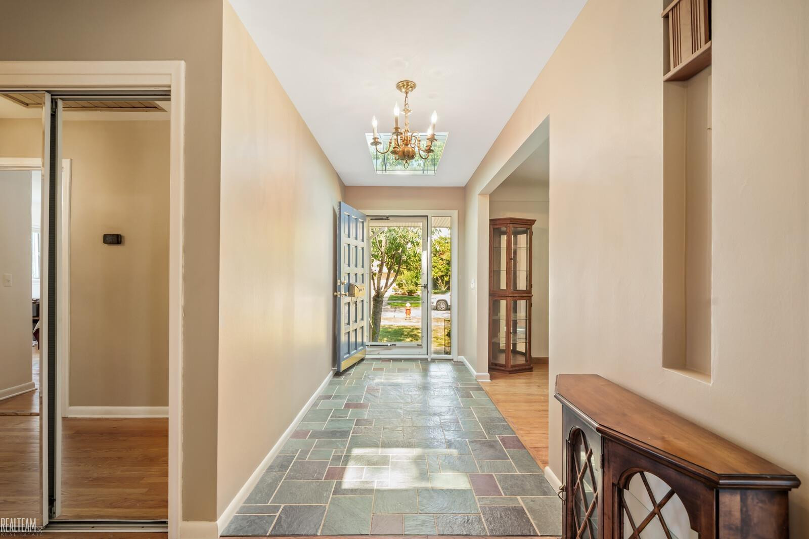 15 N Edgewood Drive, Grosse Pointe Shores, MI 48236 — Photo 10