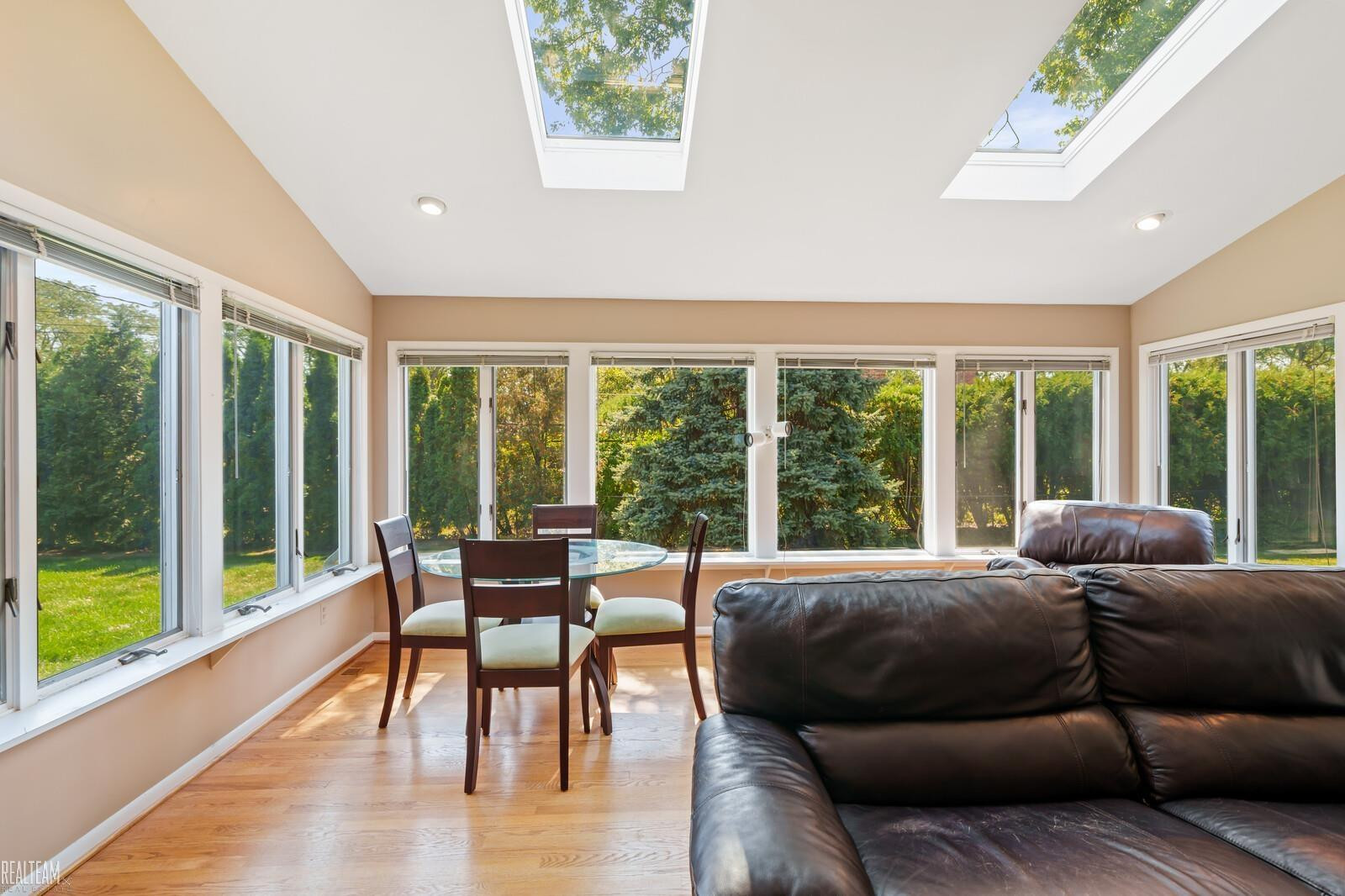 15 N Edgewood Drive, Grosse Pointe Shores, MI 48236 — Photo 15