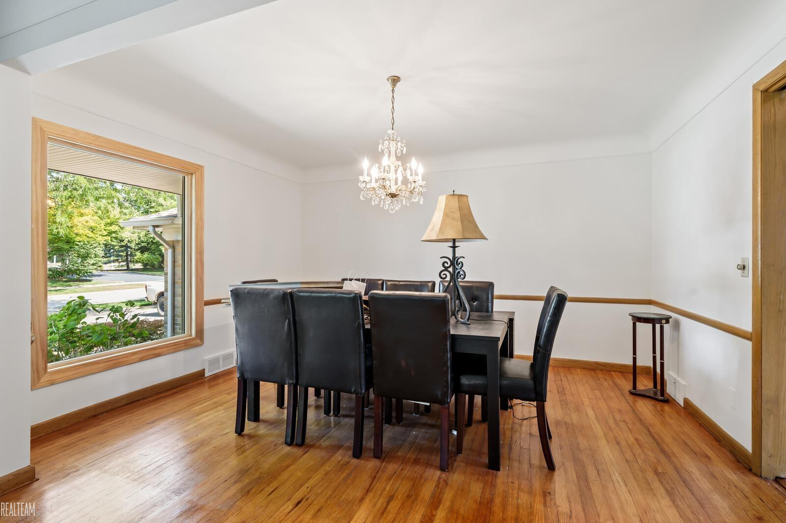 15 N Edgewood Drive, Grosse Pointe Shores, MI 48236 — Photo 23