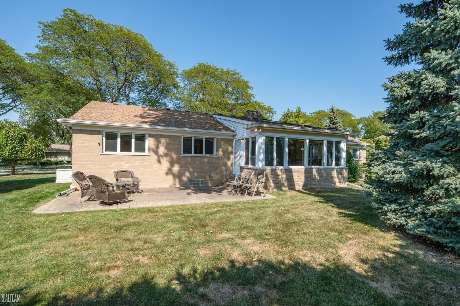 15 N Edgewood Drive, Grosse Pointe Shores, MI 48236 — Photo 41