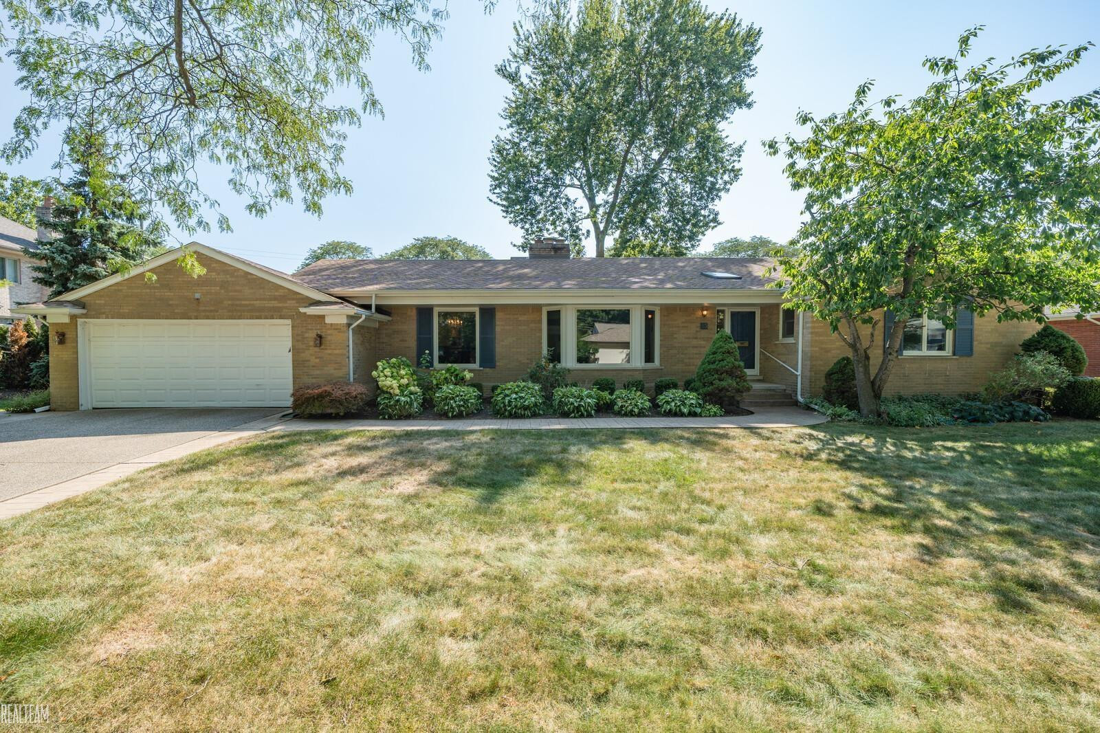 15 N Edgewood Drive, Grosse Pointe Shores, MI 48236 — Photo 44