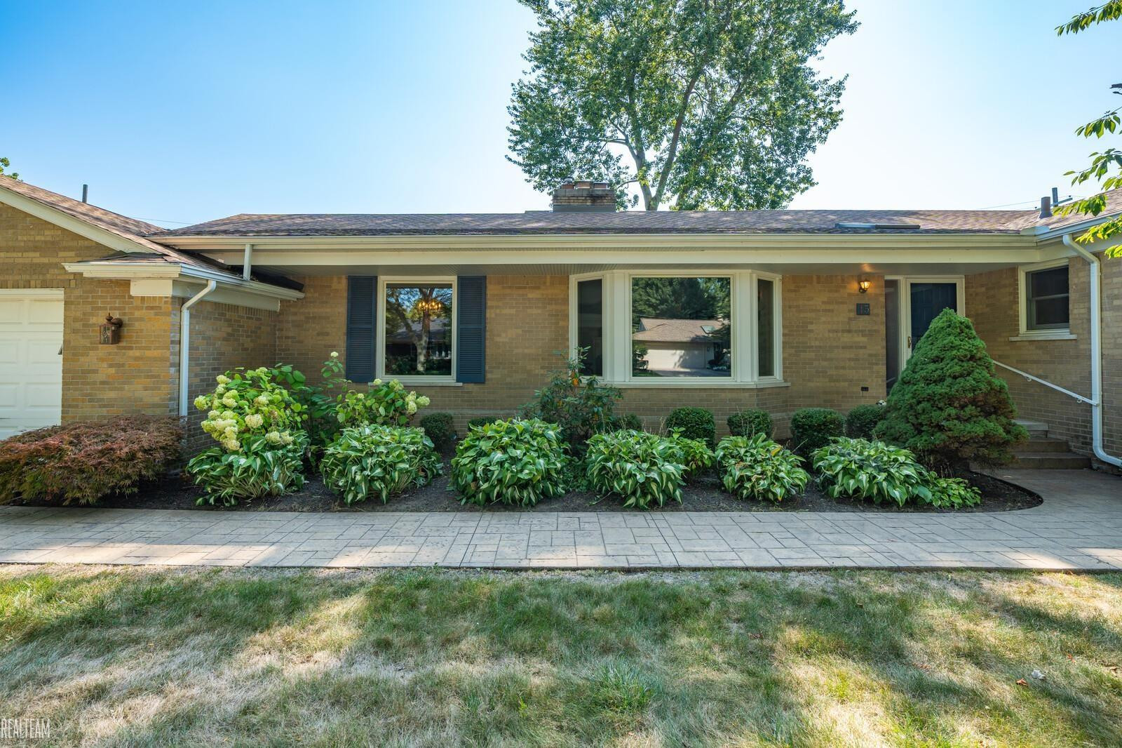 15 N Edgewood Drive, Grosse Pointe Shores, MI 48236 — Photo 46