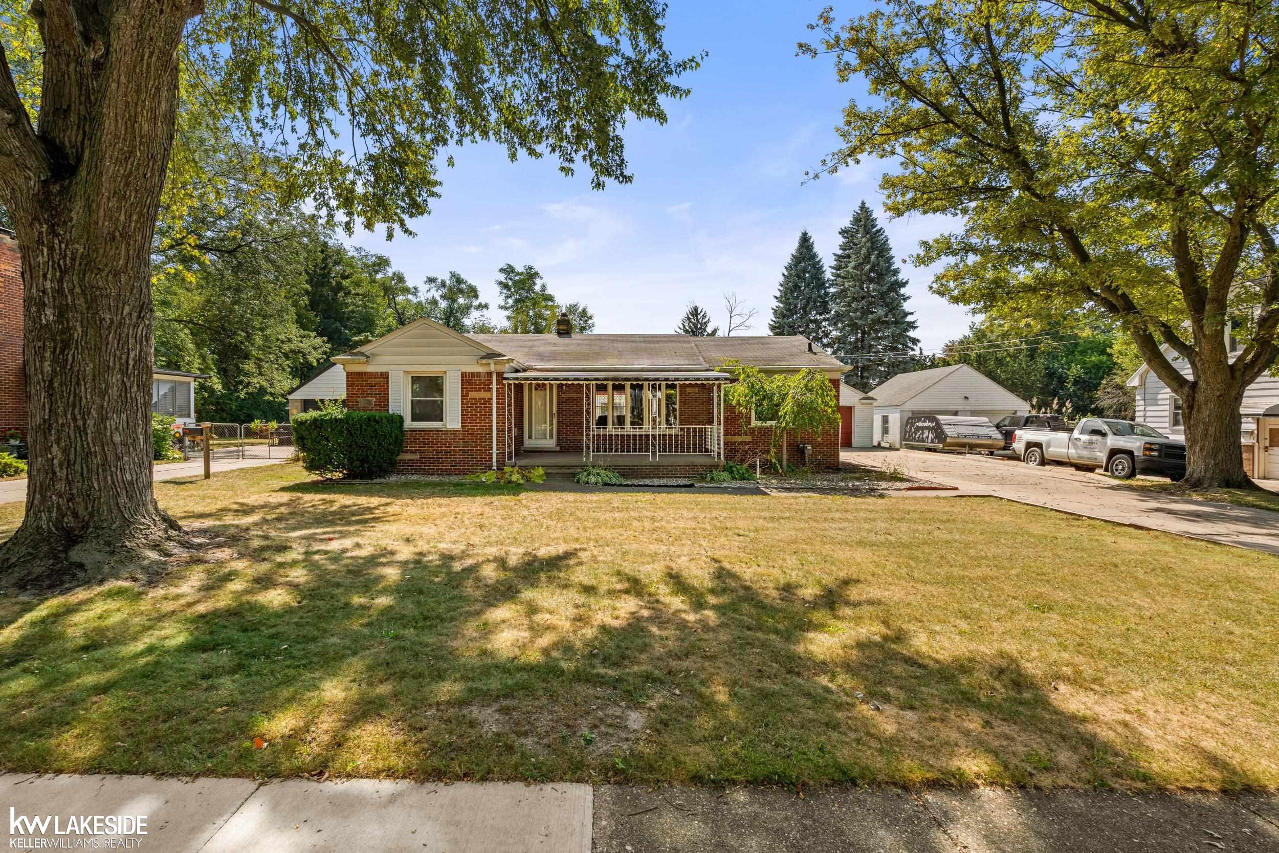 8518 Superior Street, Center Line, MI 48015 — Photo 3