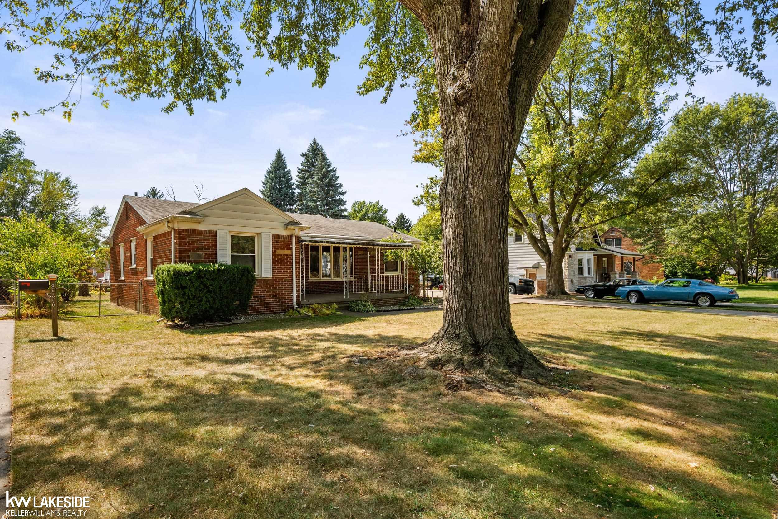 8518 Superior Street, Center Line, MI 48015 — Photo 5