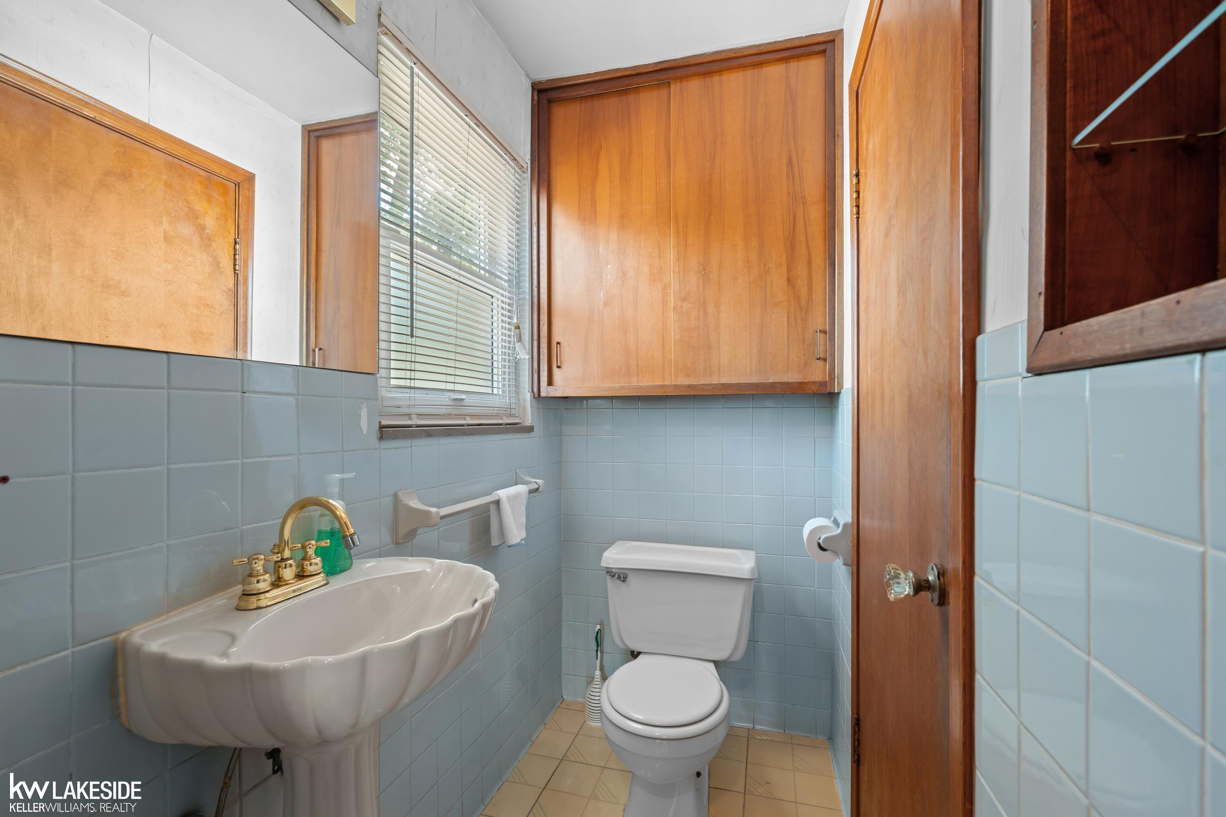 8518 Superior Street, Center Line, MI 48015 — Photo 16
