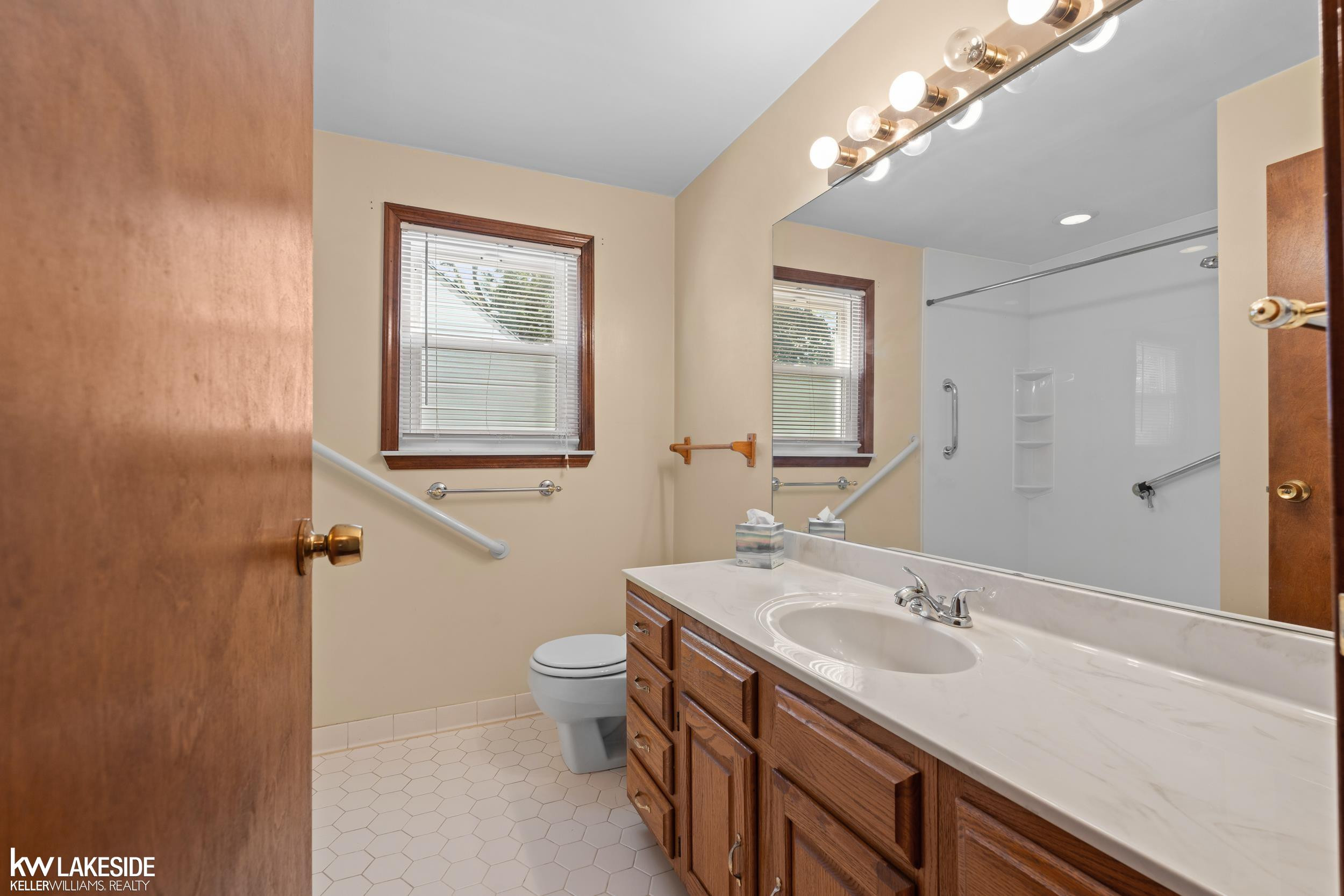 8518 Superior Street, Center Line, MI 48015 — Photo 19