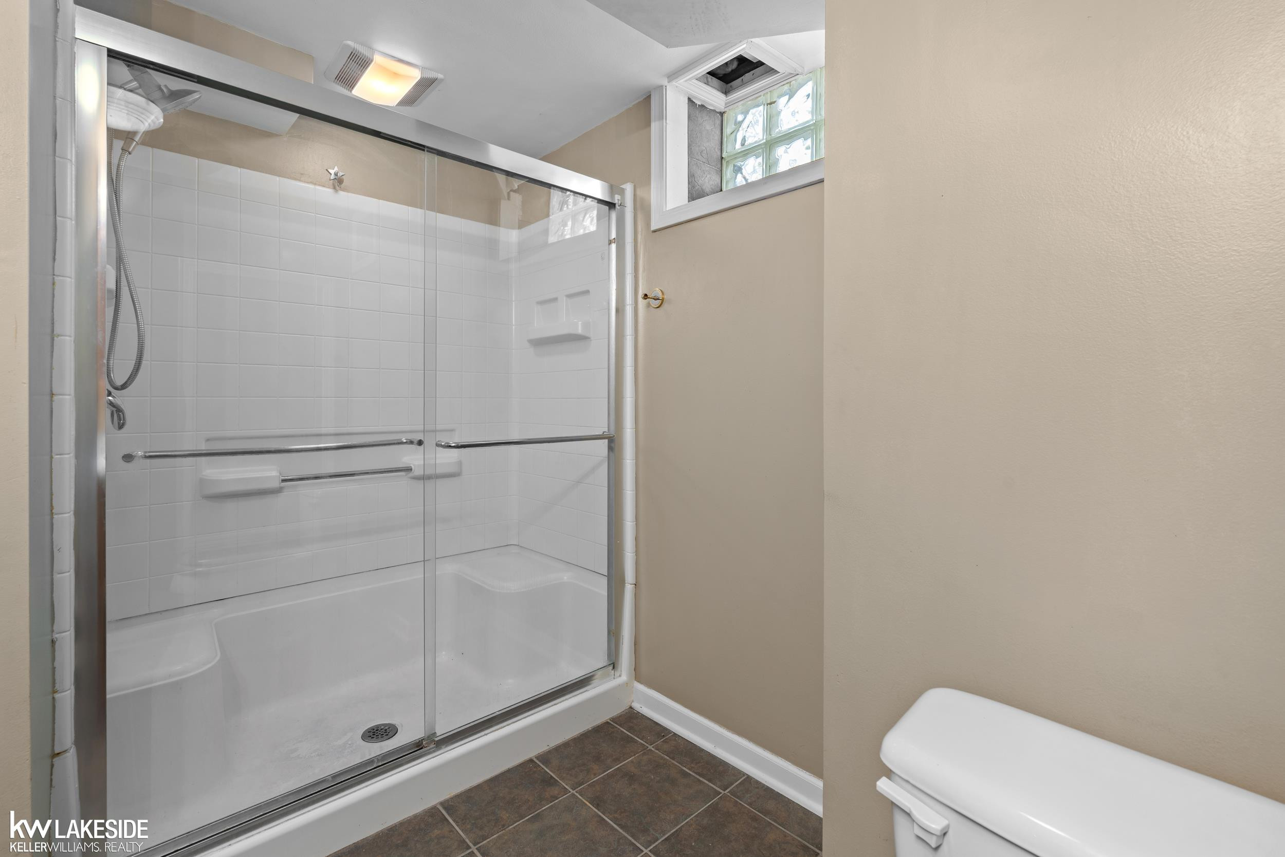 8518 Superior Street, Center Line, MI 48015 — Photo 27