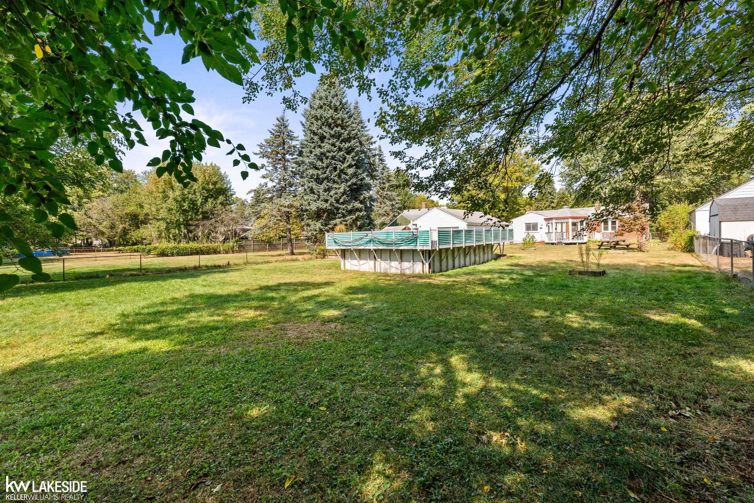 8518 Superior Street, Center Line, MI 48015 — Photo 34