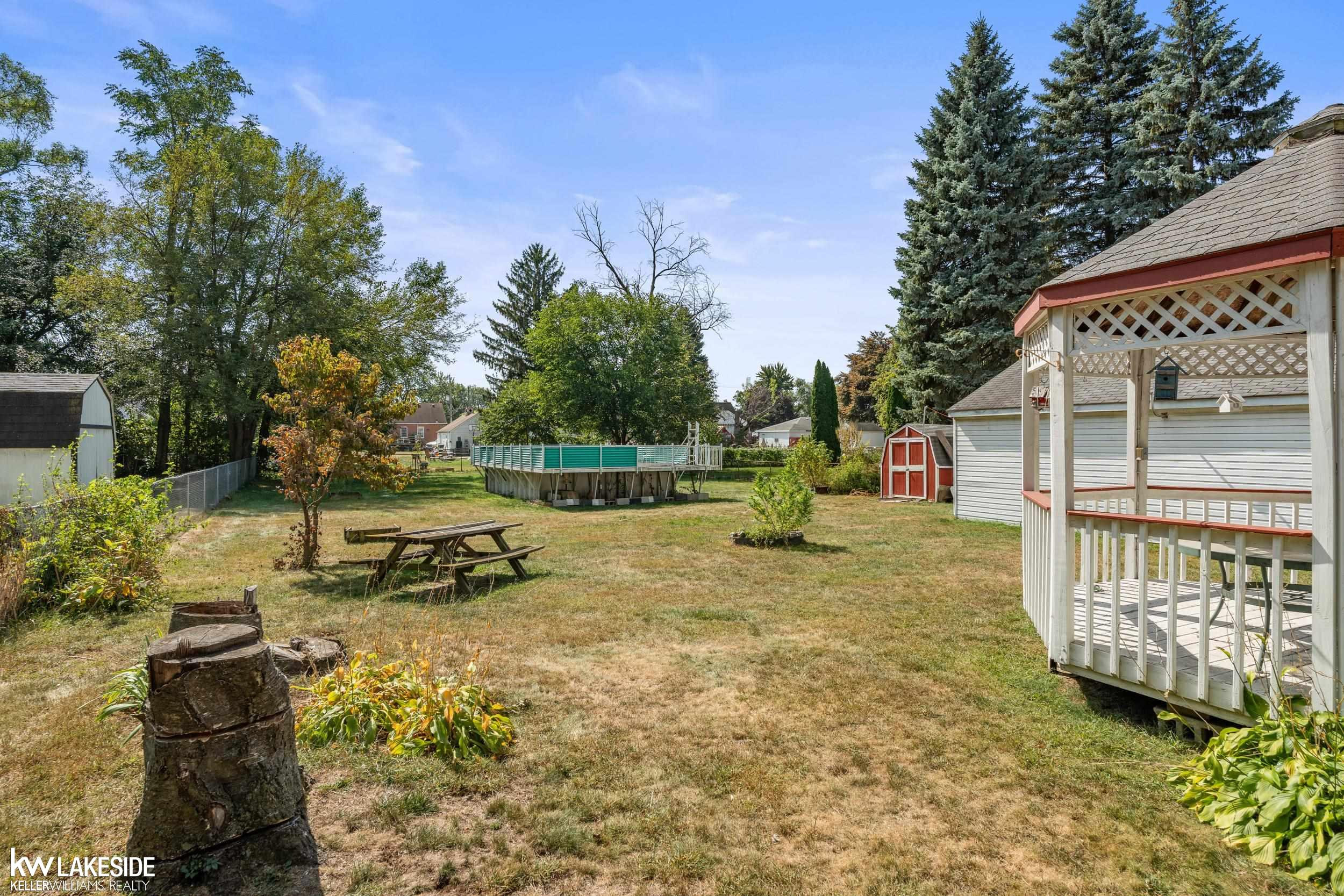 8518 Superior Street, Center Line, MI 48015 — Photo 36