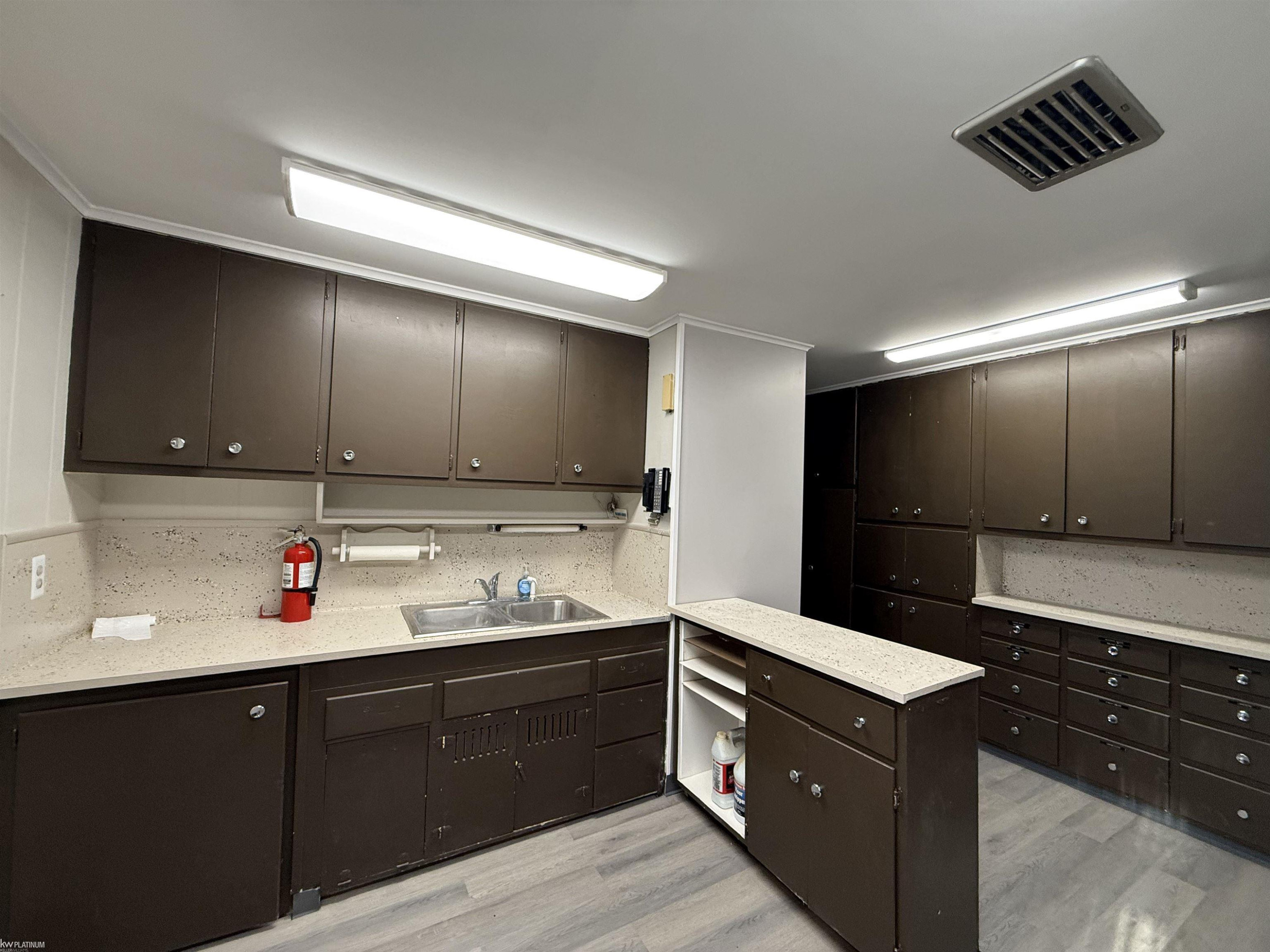 241 N Main Street, MI 48065 — Photo 9