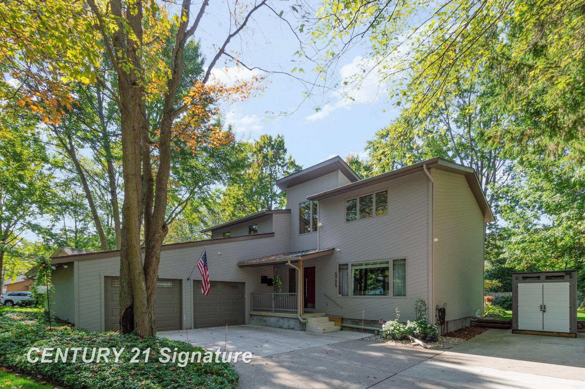 5705 Lantern Lane, Midland, MI 48642 — Photo 2