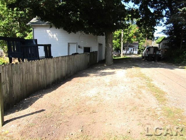 209 Oak Street Street, Hudson, MI 49247 — Photo 4