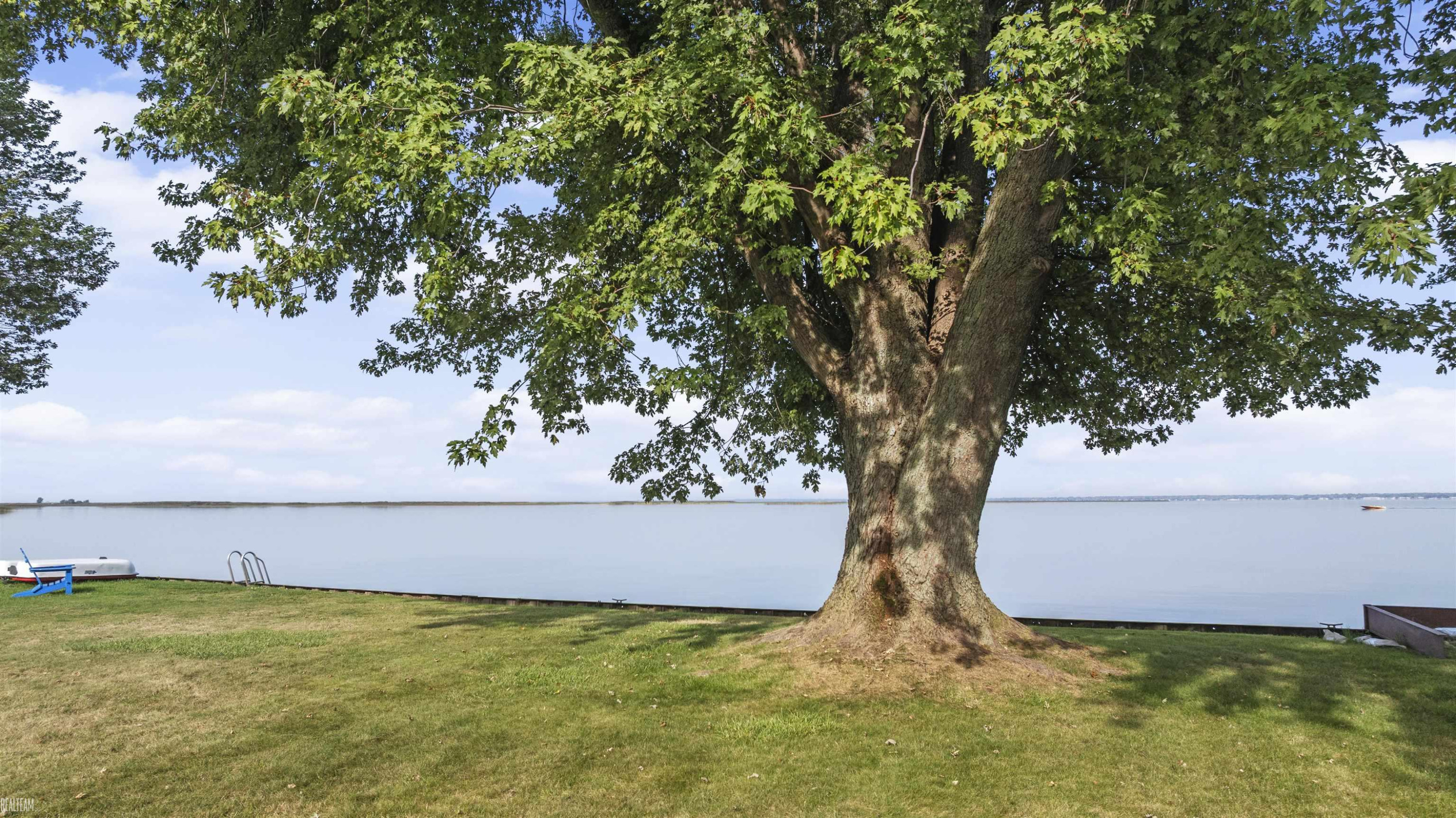 8274 Anchor Bay Drive, MI 48001 — Photo 3