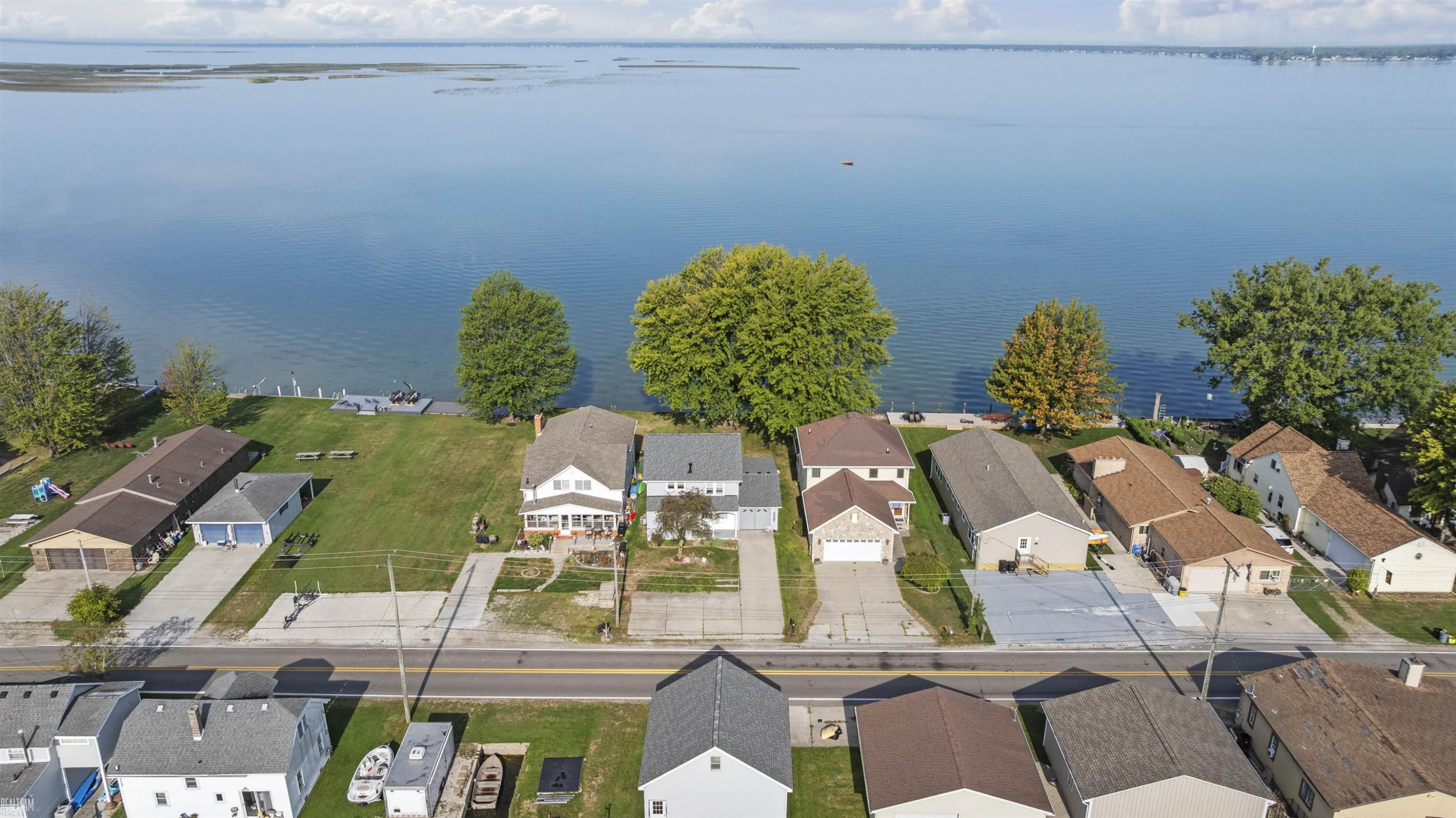 8274 Anchor Bay Drive, MI 48001 — Photo 16