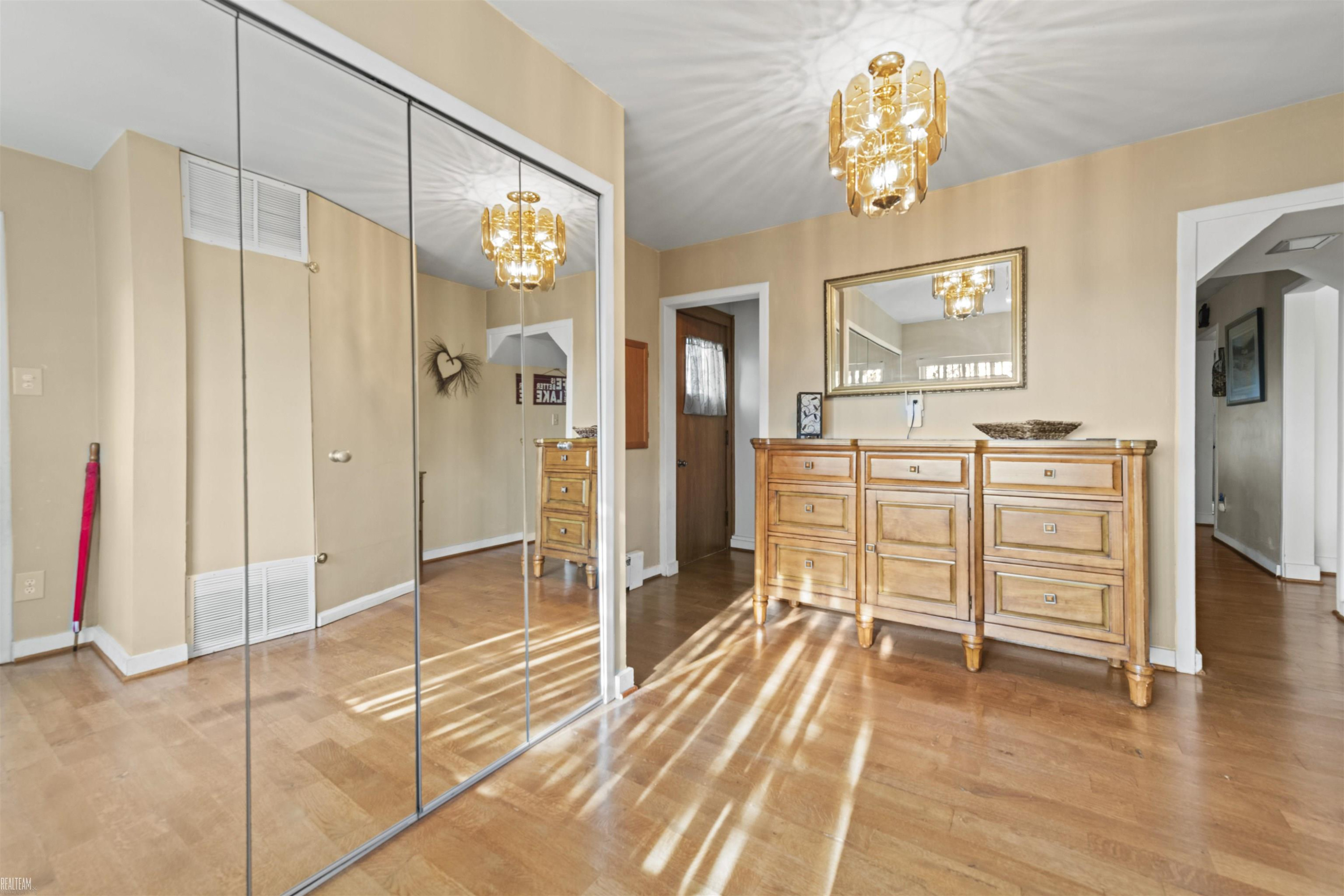 8274 Anchor Bay Drive, MI 48001 — Photo 19
