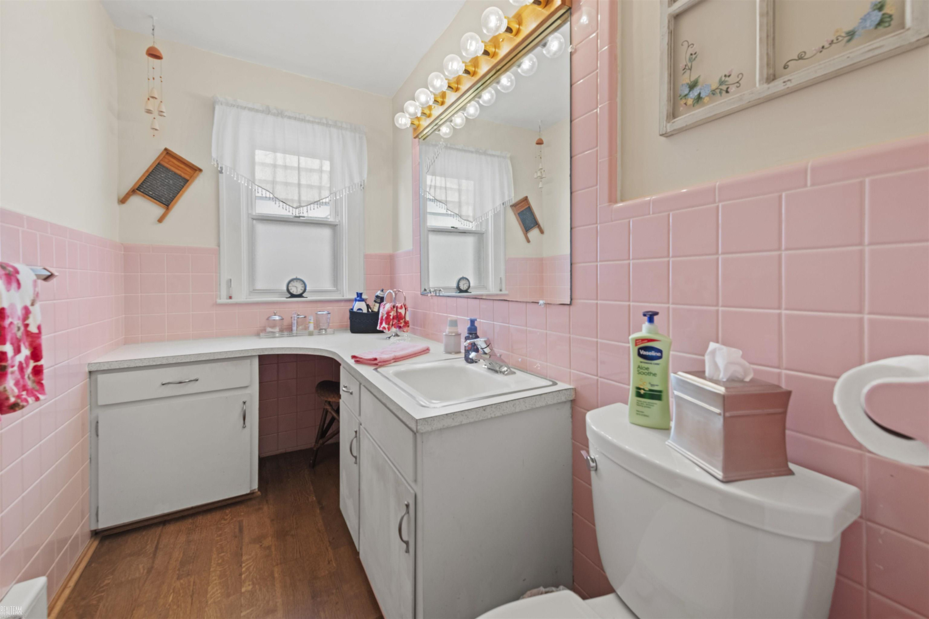 8274 Anchor Bay Drive, MI 48001 — Photo 20