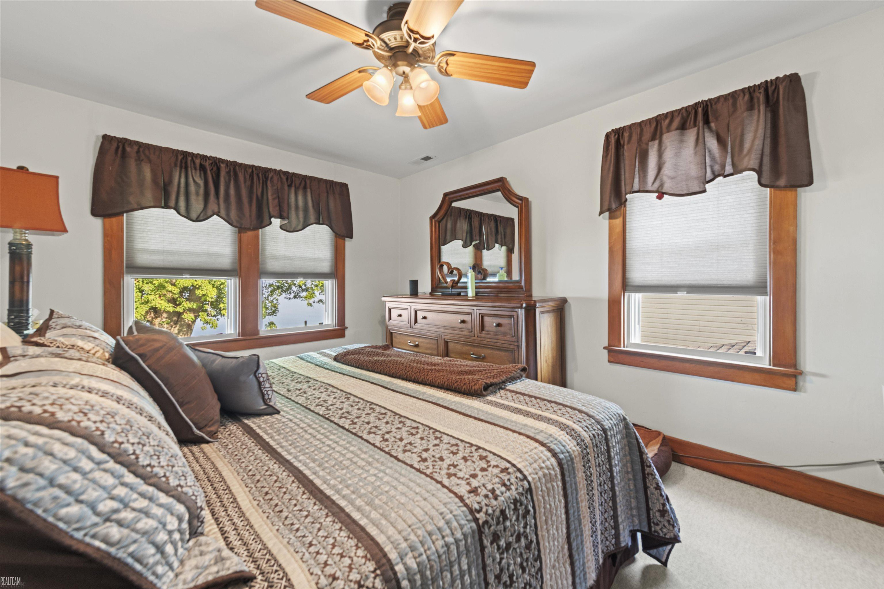 8274 Anchor Bay Drive, MI 48001 — Photo 32